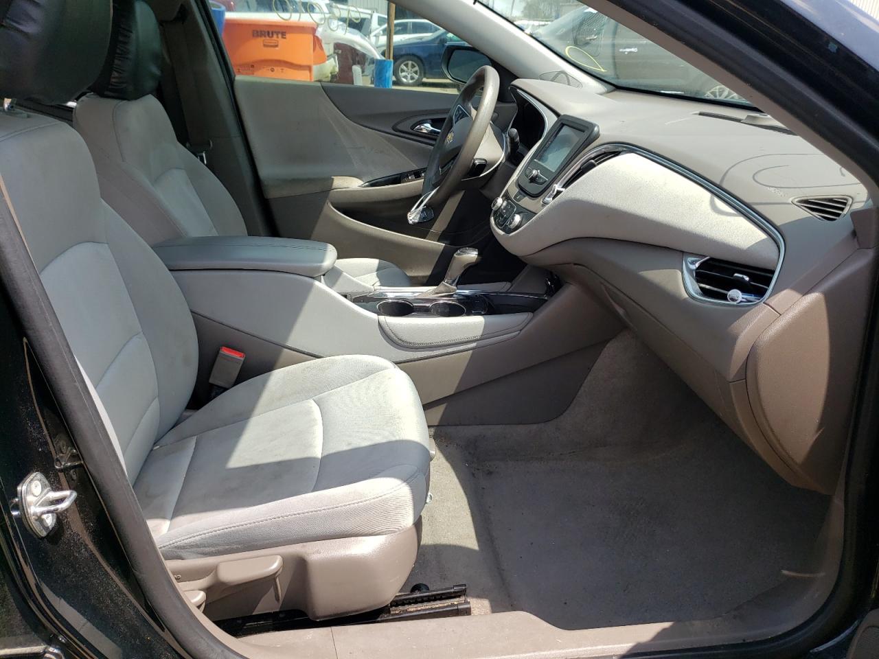 Photo 5 from auction – 2017 CHEVROLET MALIBU LT with VIN 1G1ZE5ST2HF262603