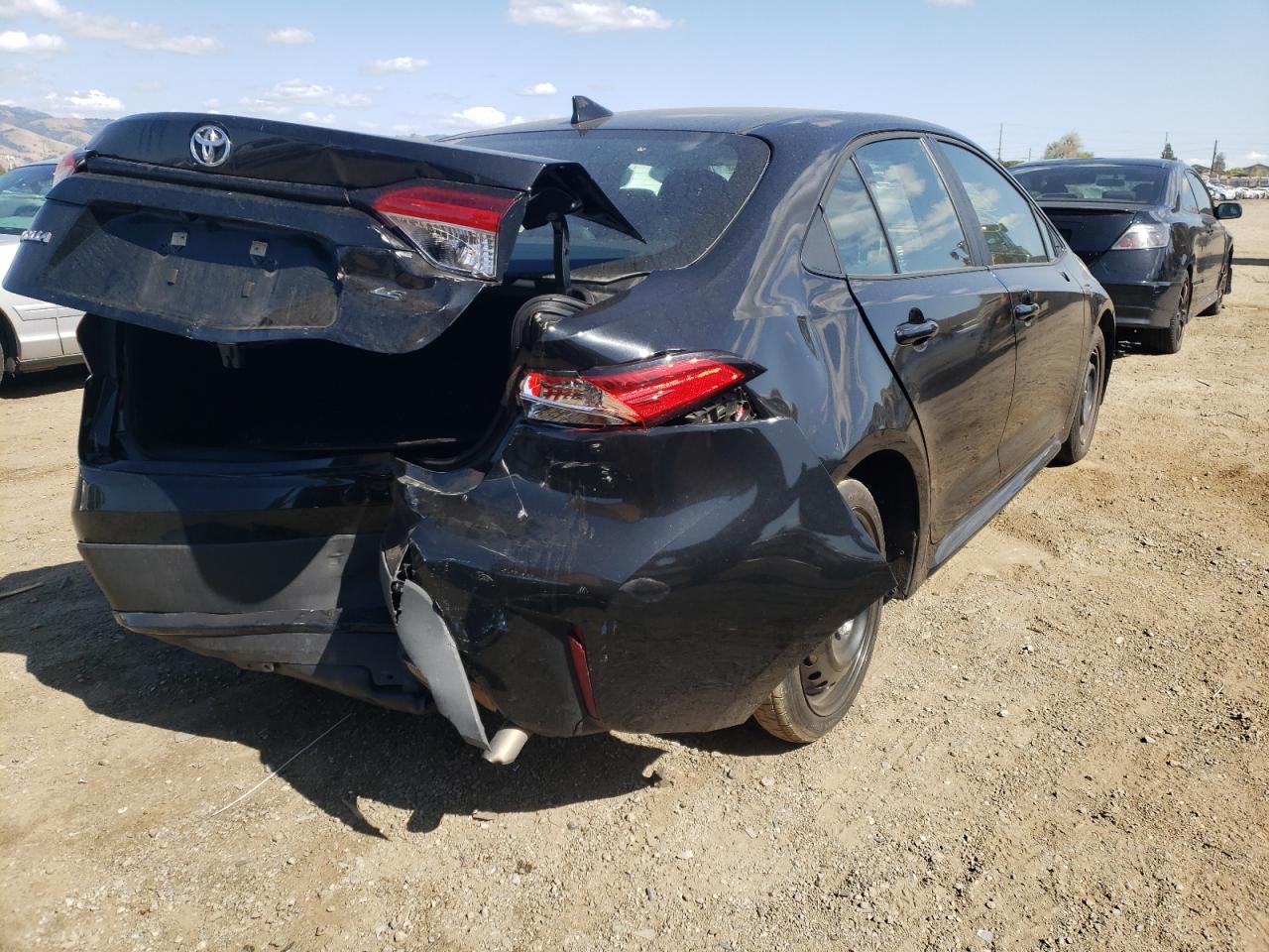 Photo 4 from auction – 2021 TOYOTA COROLLA LE with VIN 5YFEPMAE7MP242461
