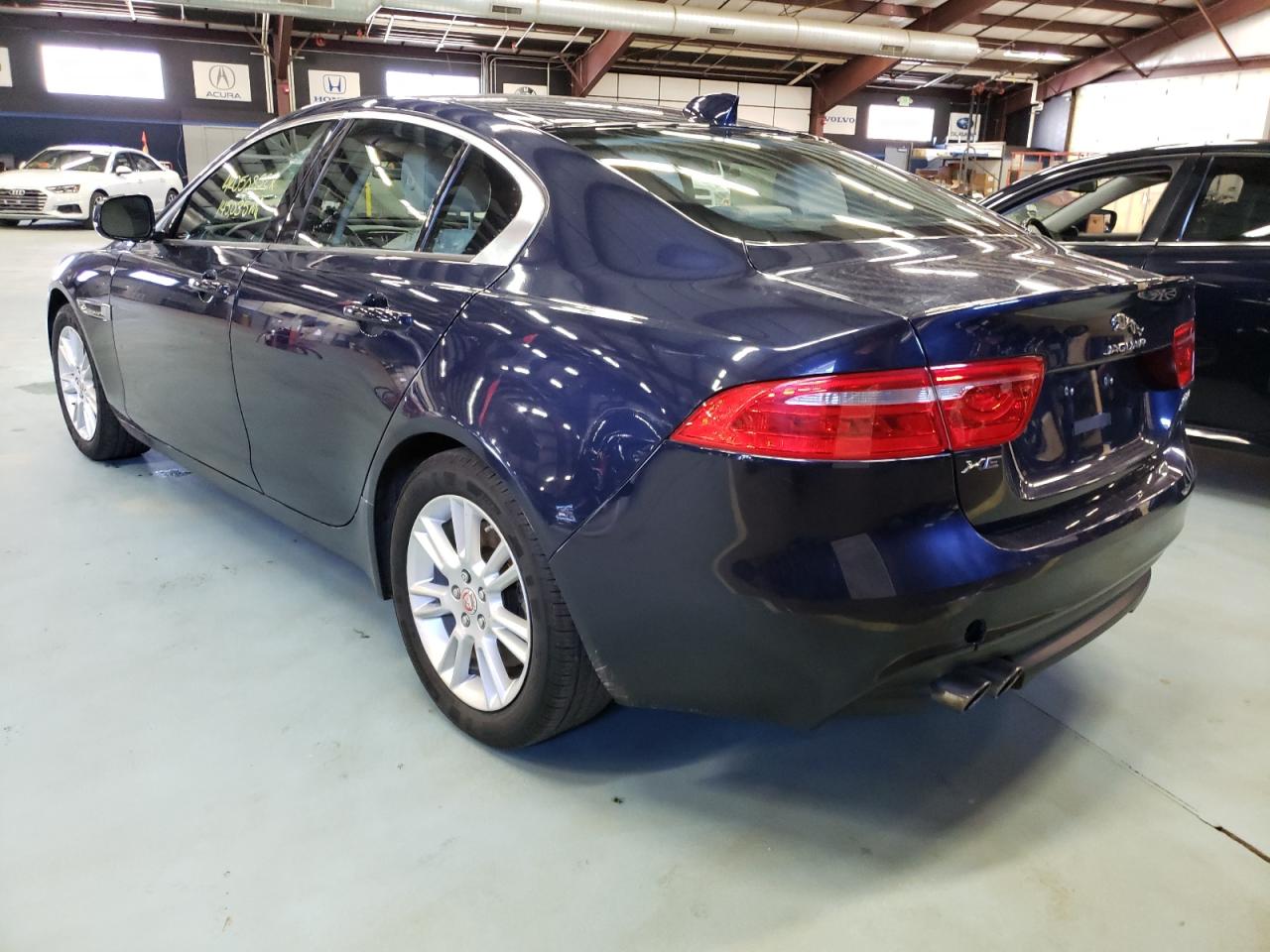 Photo 3 from auction – 2017 JAGUAR XE PREMIUM with VIN SAJAJ4BN8HA952415