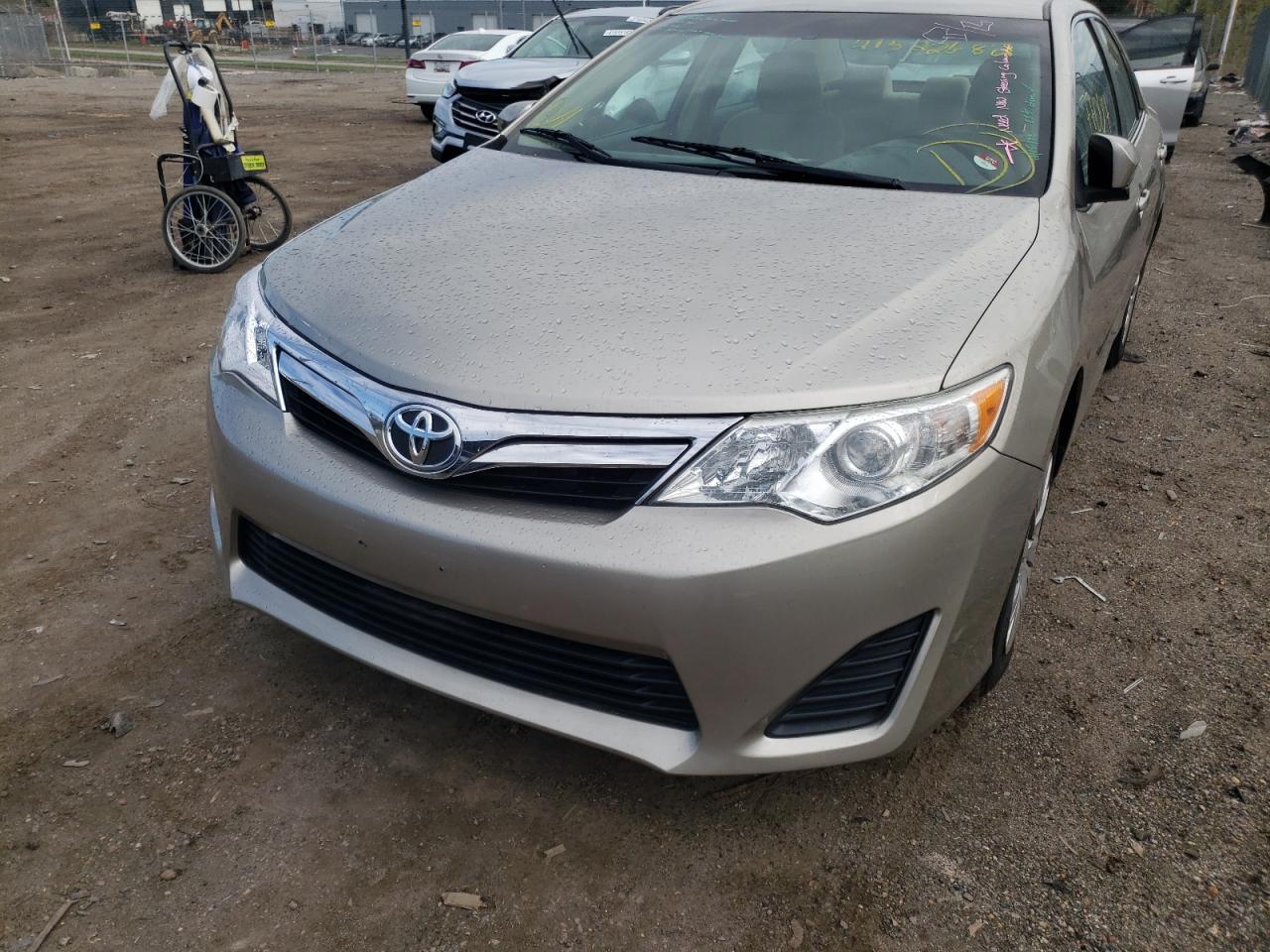 Photo 9 from auction – 2014 TOYOTA CAMRY L with VIN 4T4BF1FK9ER363291