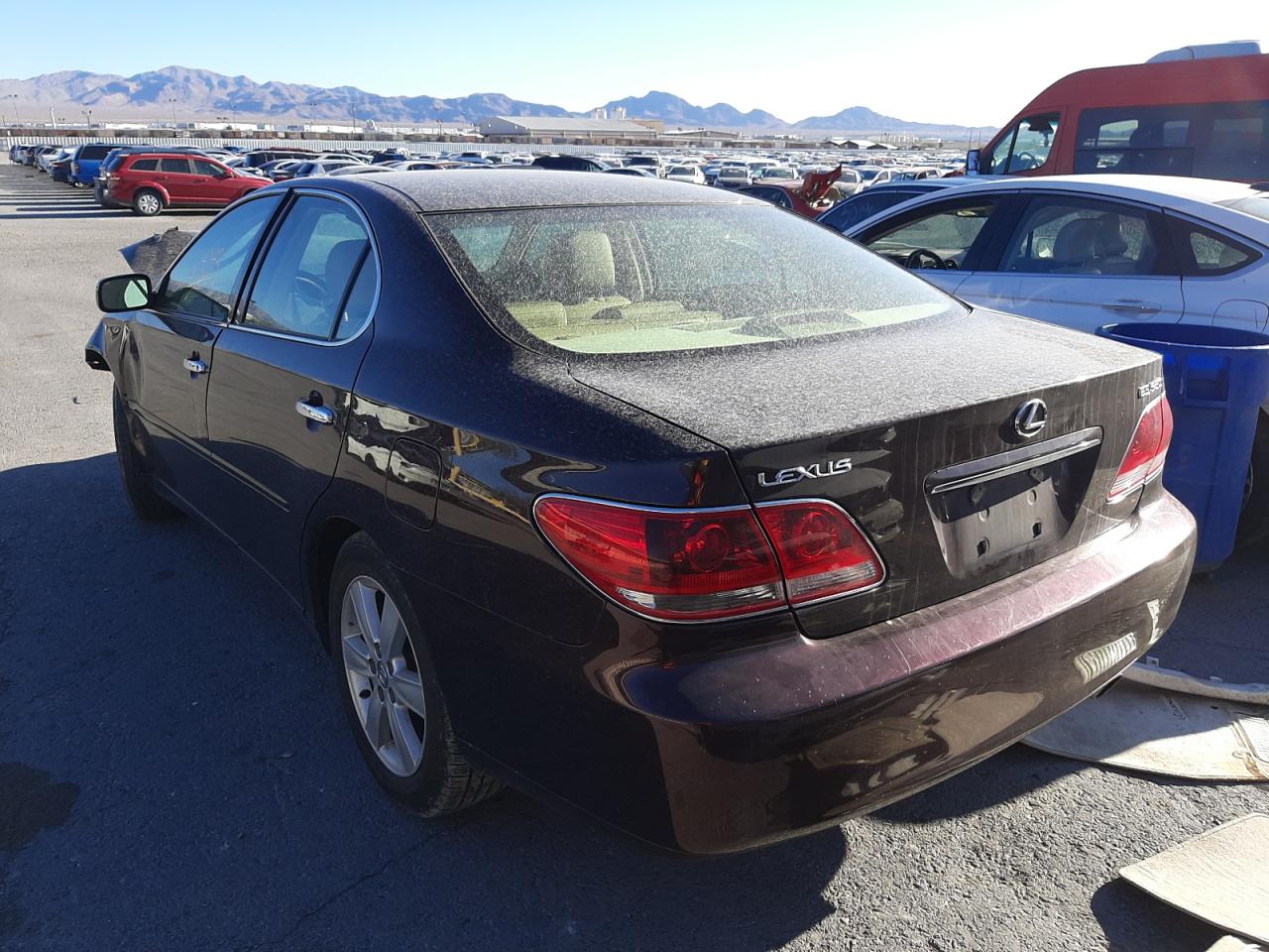 Photo 3 from auction – 2005 LEXUS ES 330 with VIN JTHBA30G555126027