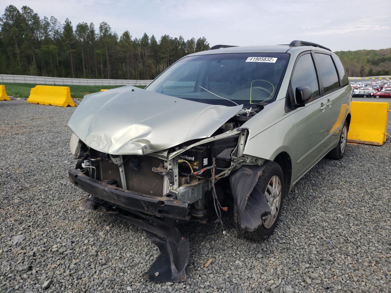 Photo 2 from auction – 2007 TOYOTA SIENNA CE with VIN 5TDZK23C57S049513