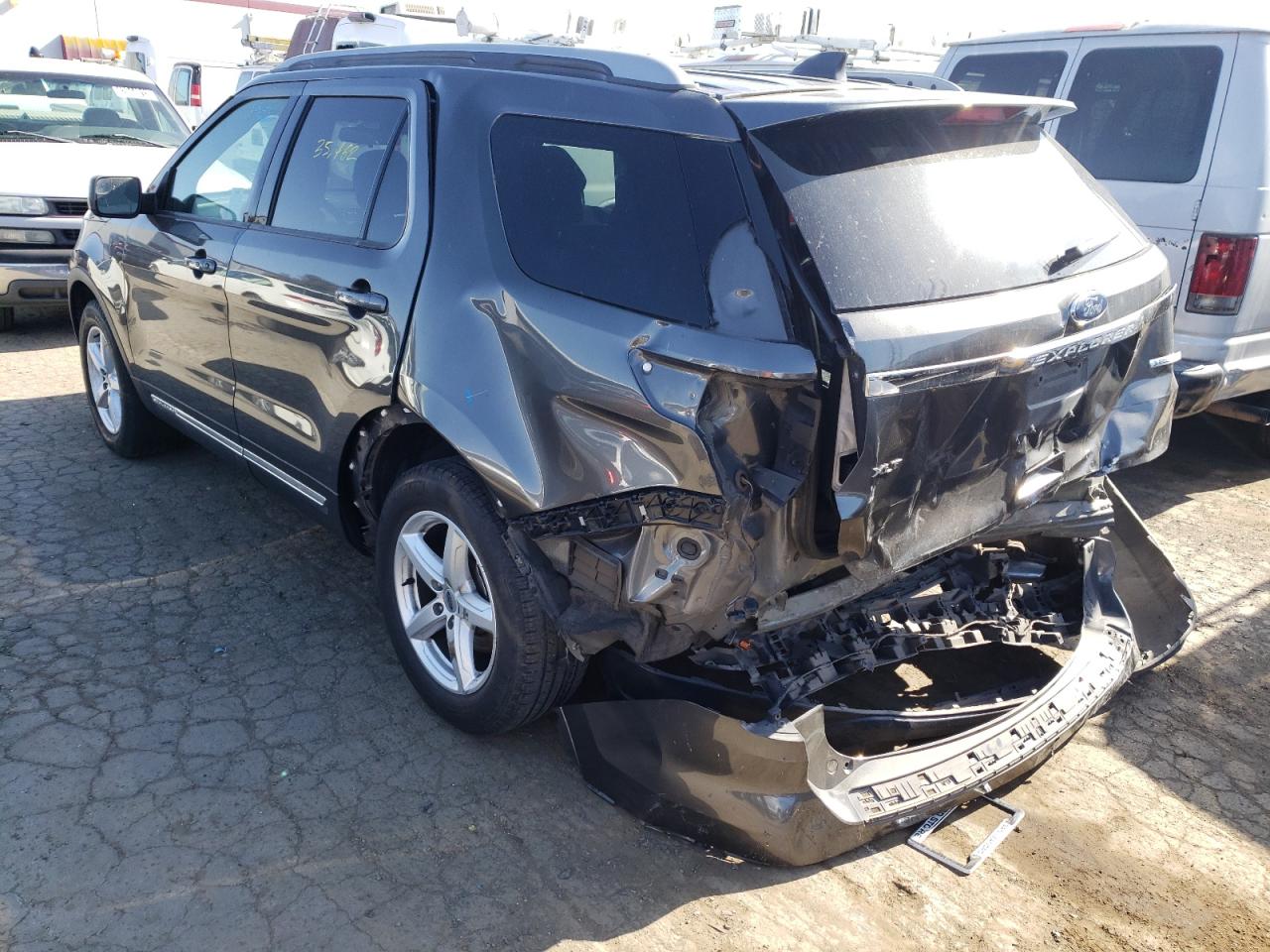 Photo 3 from auction – 2018 FORD EXPLORER X with VIN 1FM5K7DH6JGB90352