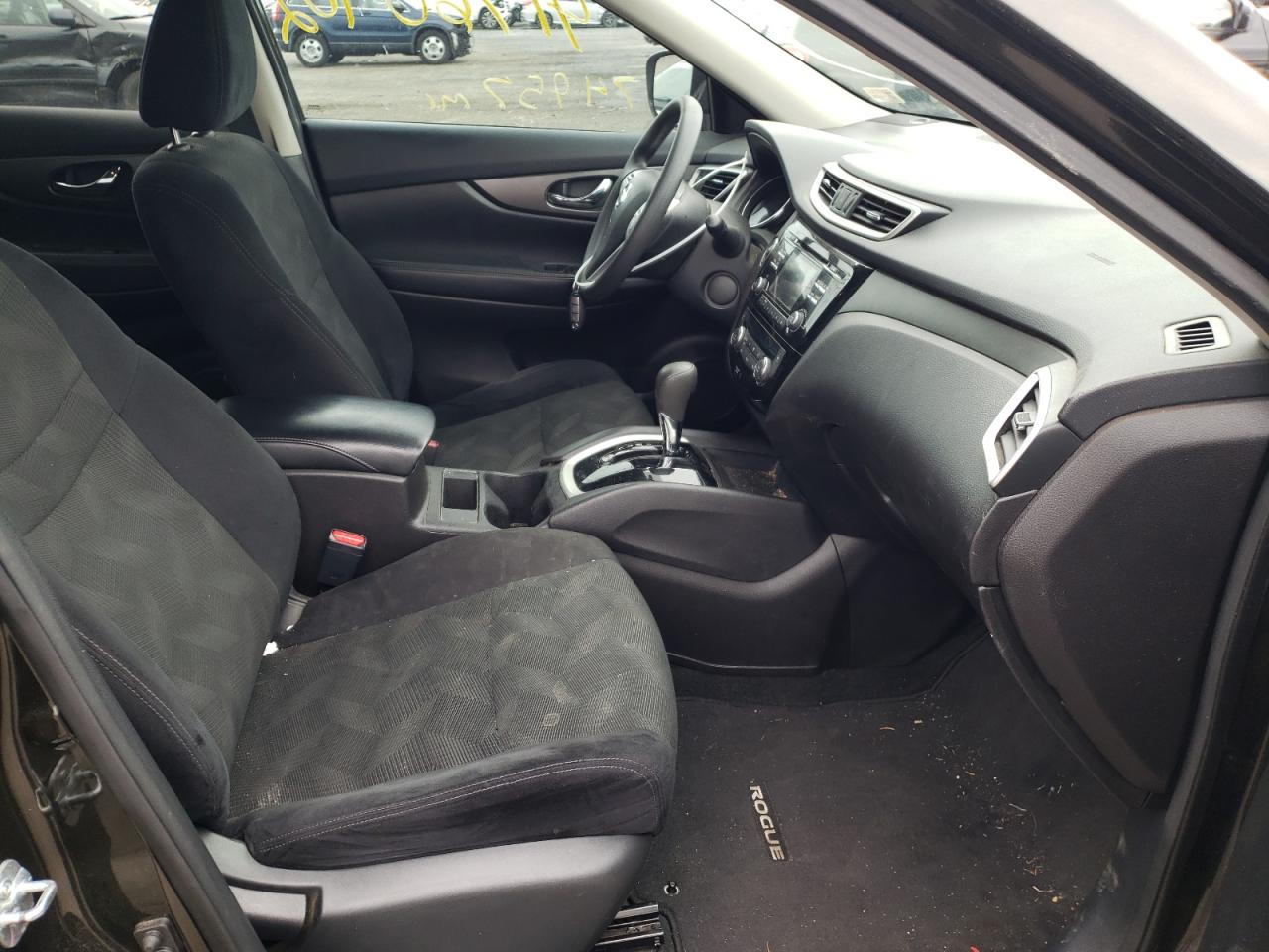 Photo 5 from auction – 2015 NISSAN ROGUE S with VIN 5N1AT2MV3FC897542