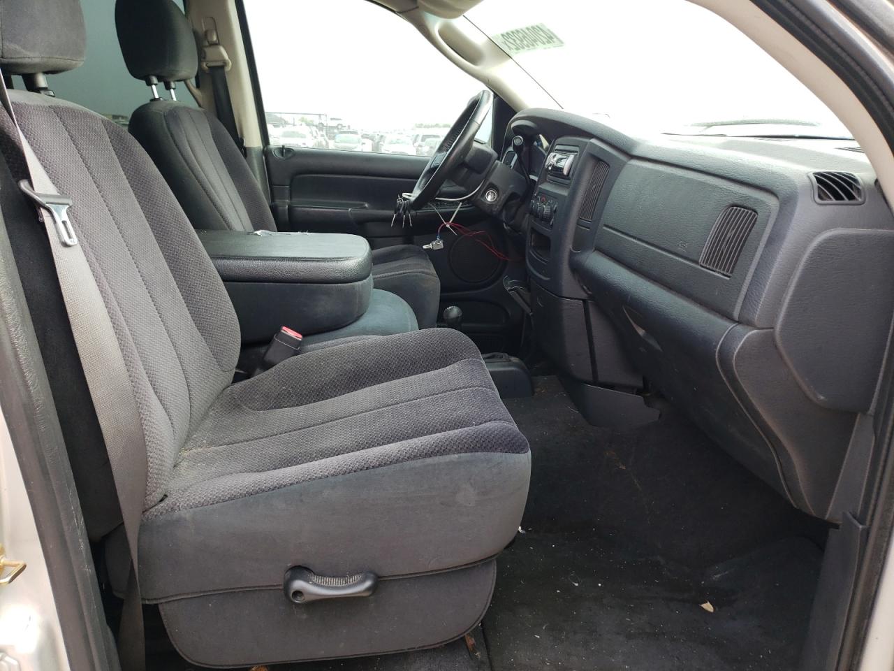 Photo 5 from auction – 2005 DODGE RAM 1500 S with VIN 1D7HU18D95S285707