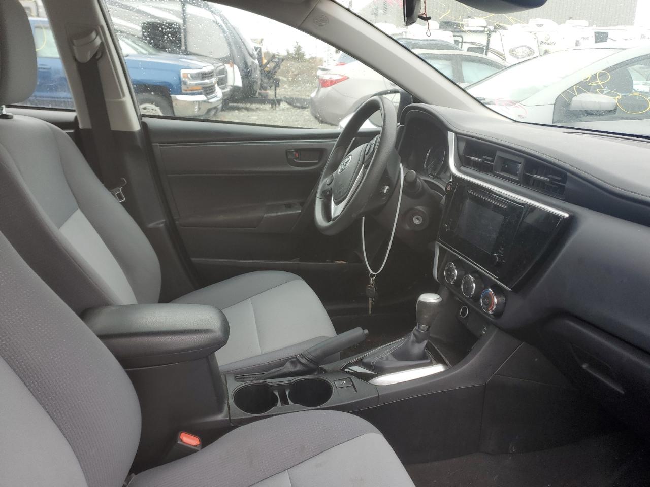 Photo 5 from auction – 2018 TOYOTA COROLLA L with VIN 2T1BURHE2JC111982