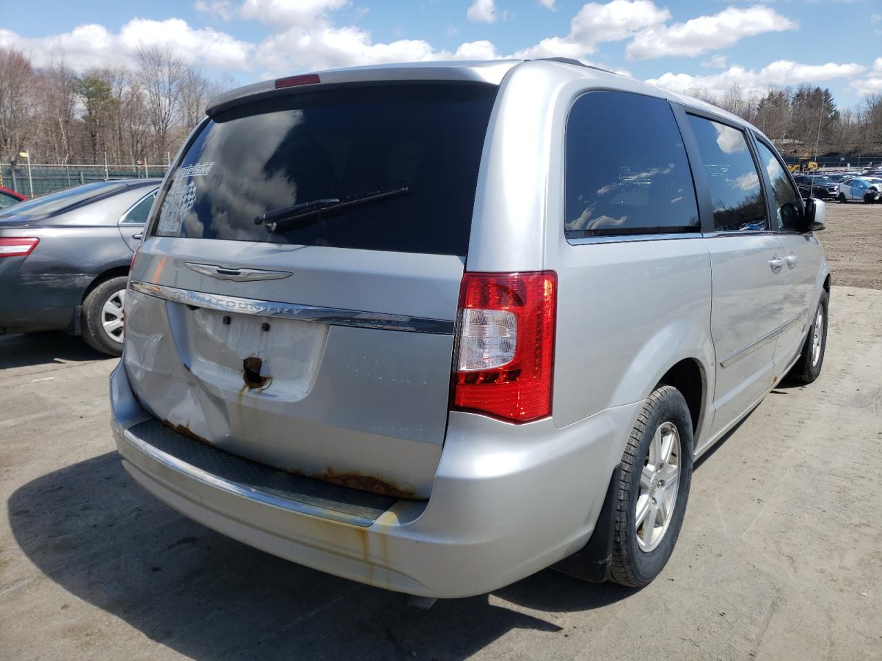 Photo 4 from auction – 2012 CHRYSLER TOWN & COU with VIN 2C4RC1BG1CR189718
