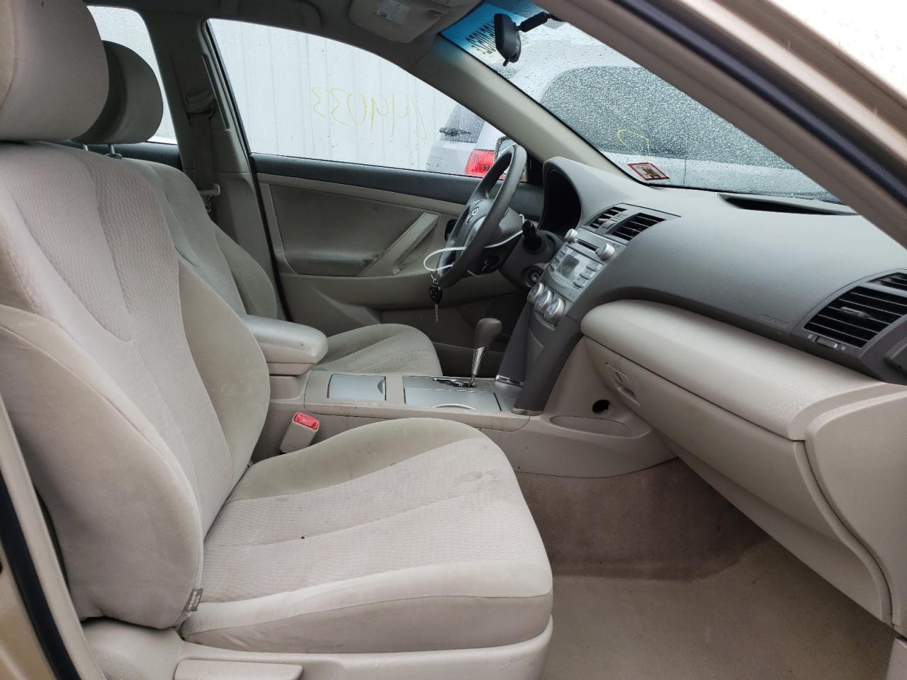Photo 5 from auction – 2011 TOYOTA CAMRY BASE with VIN 4T1BF3EK8BU173372