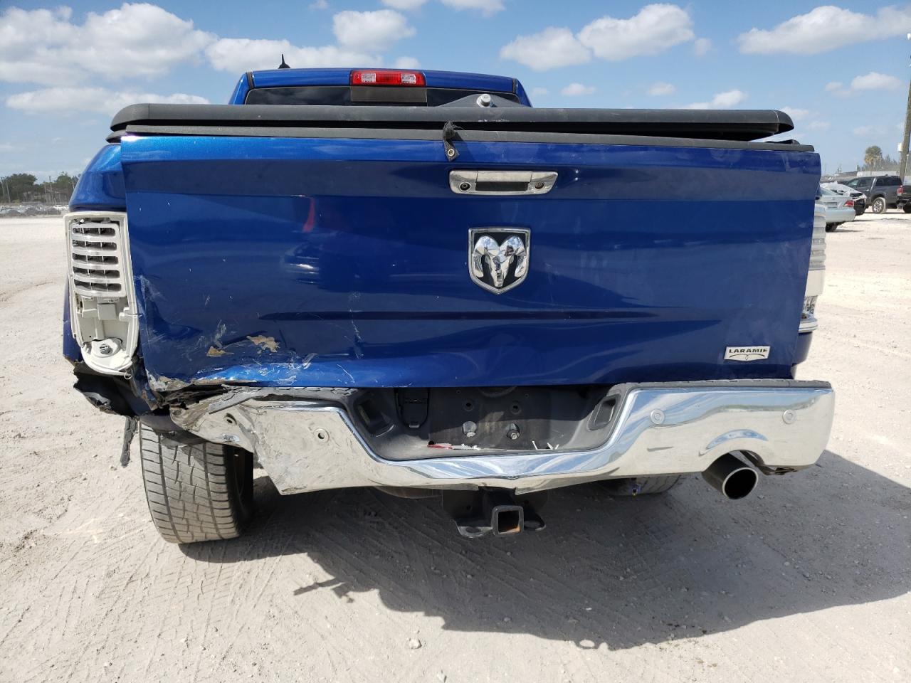 Photo 9 from auction – 2015 RAM 1500 LARAM with VIN 1C6RR6JT4FS621612