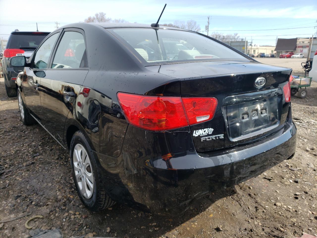 Photo 3 from auction – 2011 KIA FORTE LX with VIN KNAFT4A24B5338612