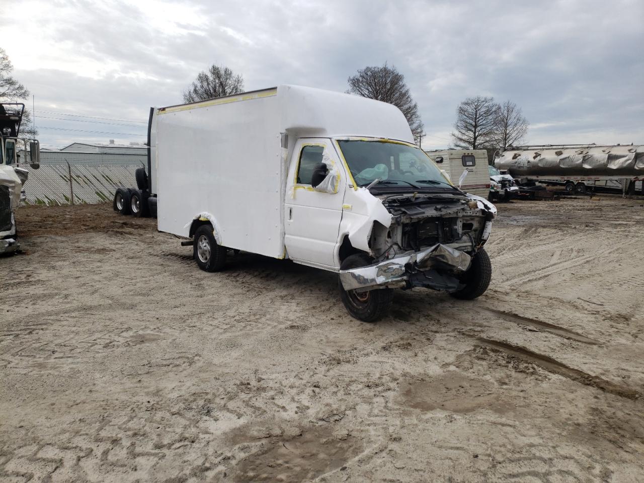 FORD ECONOLINE 2013 with VIN 1FDWE3FL8DDA56812 - Photo from auction