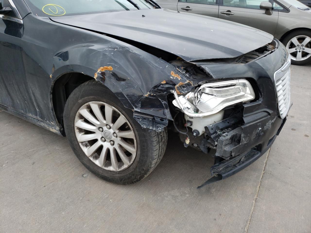 Photo 9 from auction – 2014 CHRYSLER 300 with VIN 2C3CCAAG0EH127599