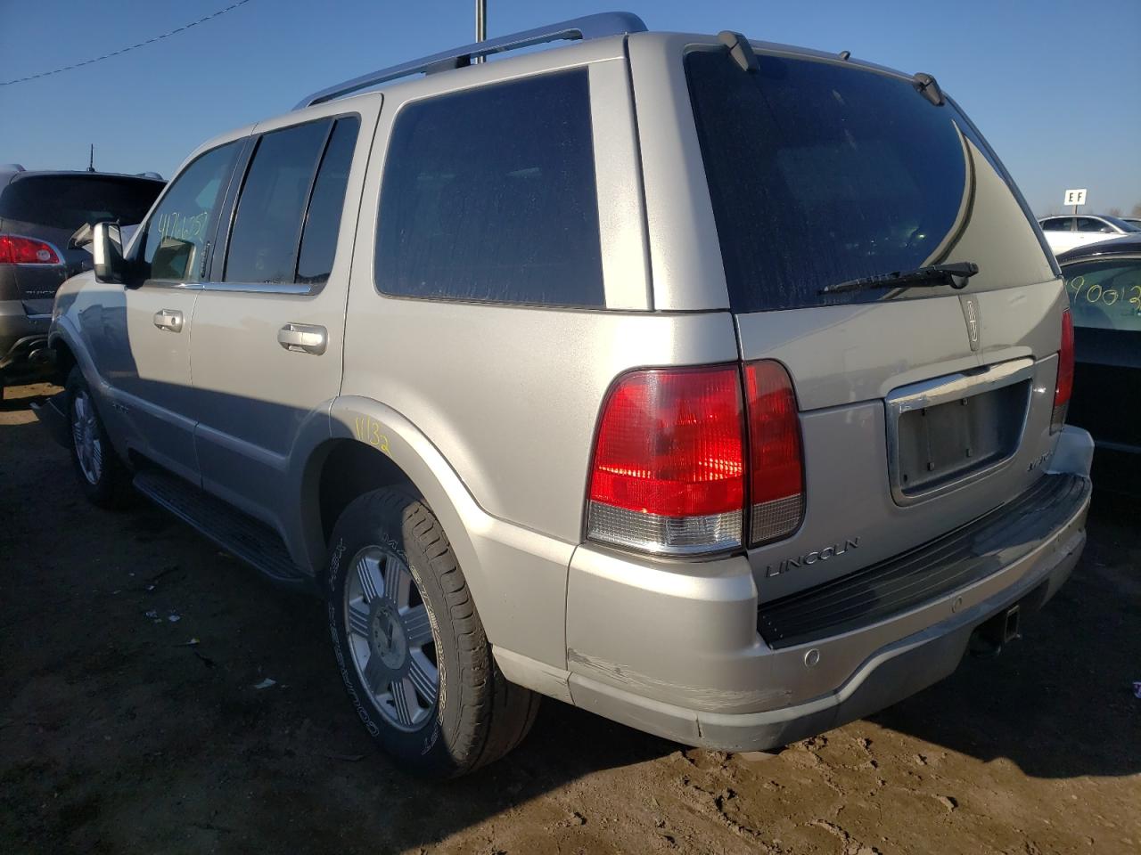 Photo 3 from auction – 2003 LINCOLN AVIATOR with VIN 5LMEU78H23ZJ23448