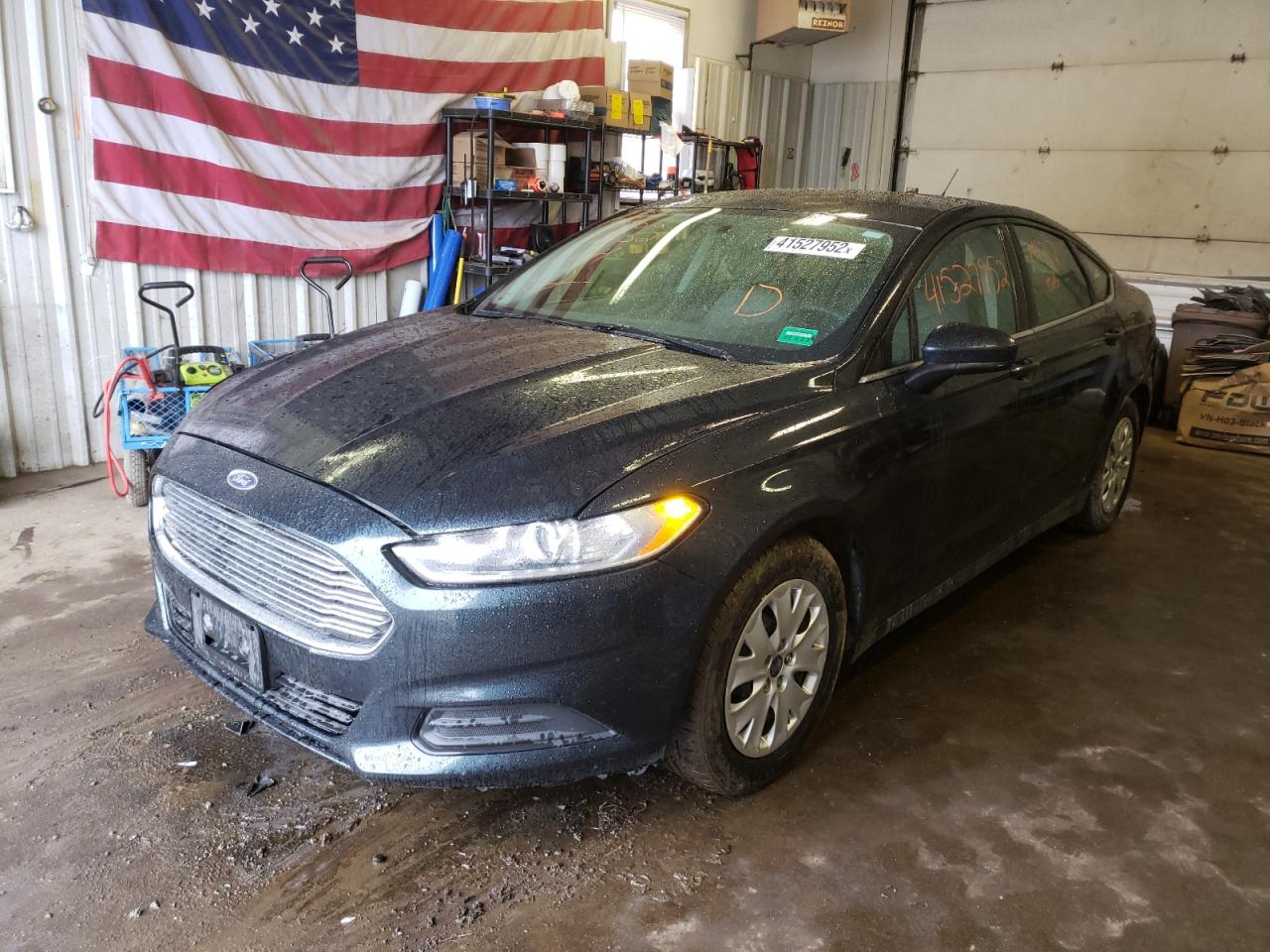 Photo 2 from auction – 2014 FORD FUSION S with VIN 3FA6P0G77ER253368