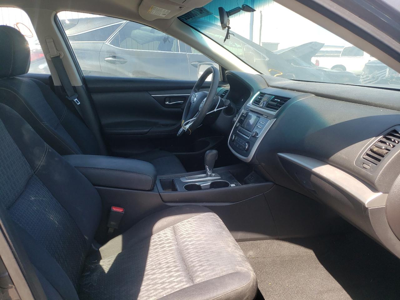 Photo 5 from auction – 2016 NISSAN ALTIMA 2.5 with VIN 1N4AL3AP2GN327771