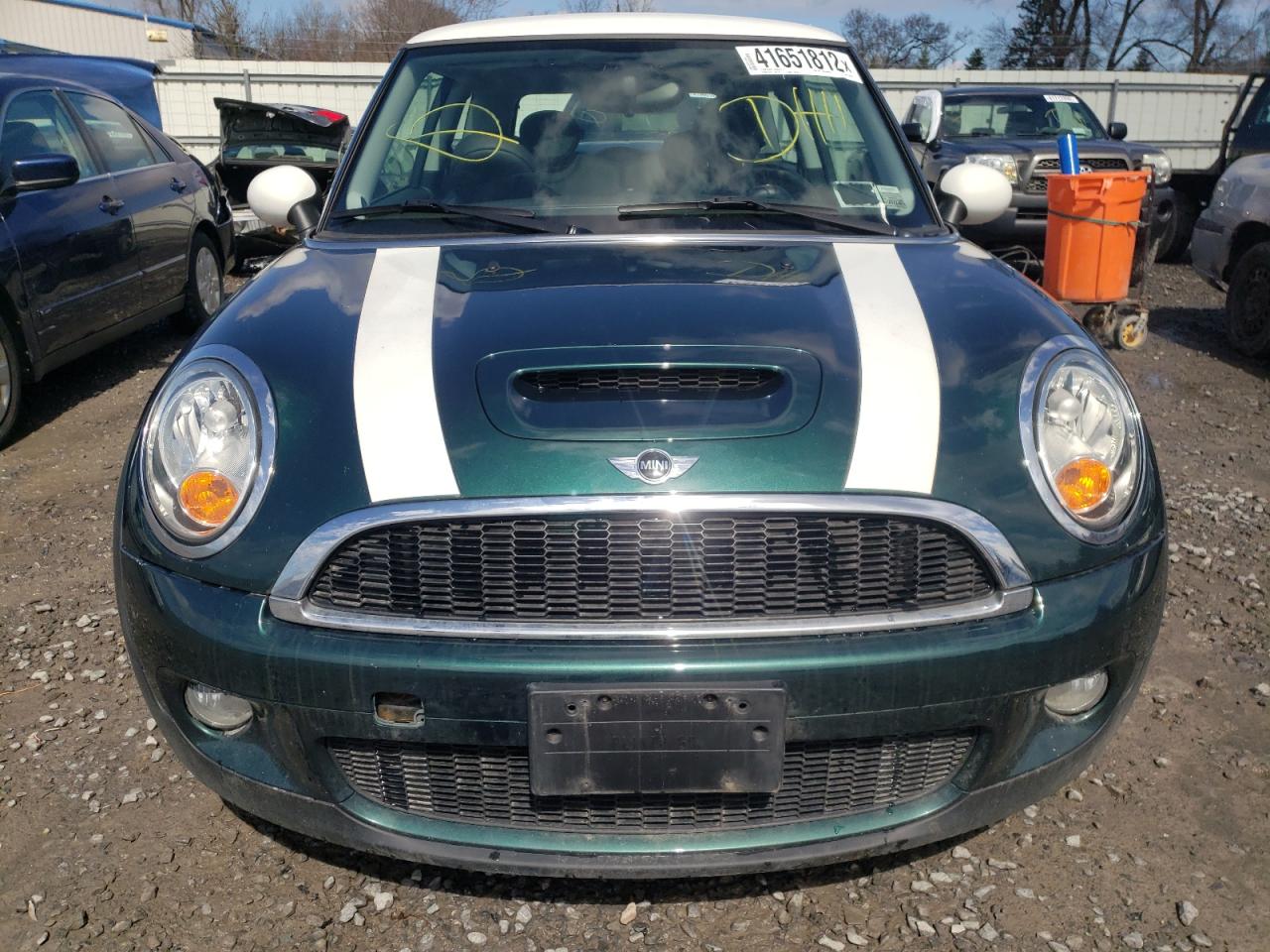 Photo 9 from auction – 2010 MINI COOPER S with VIN WMWMF7C55ATX45355