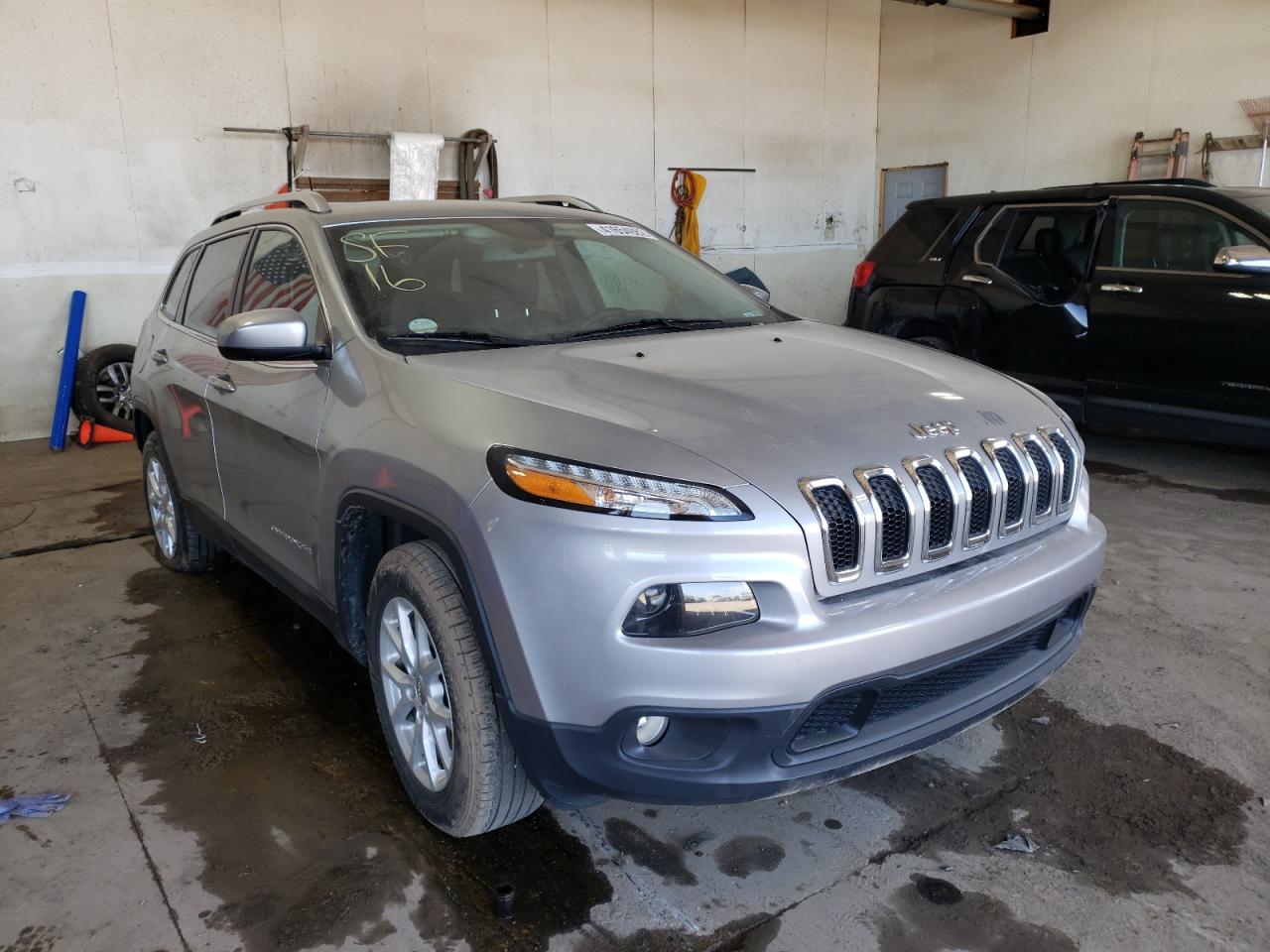 JEEP CHEROKEE L 2016 with VIN 1C4PJMCS0GW350154 - Photo from auction