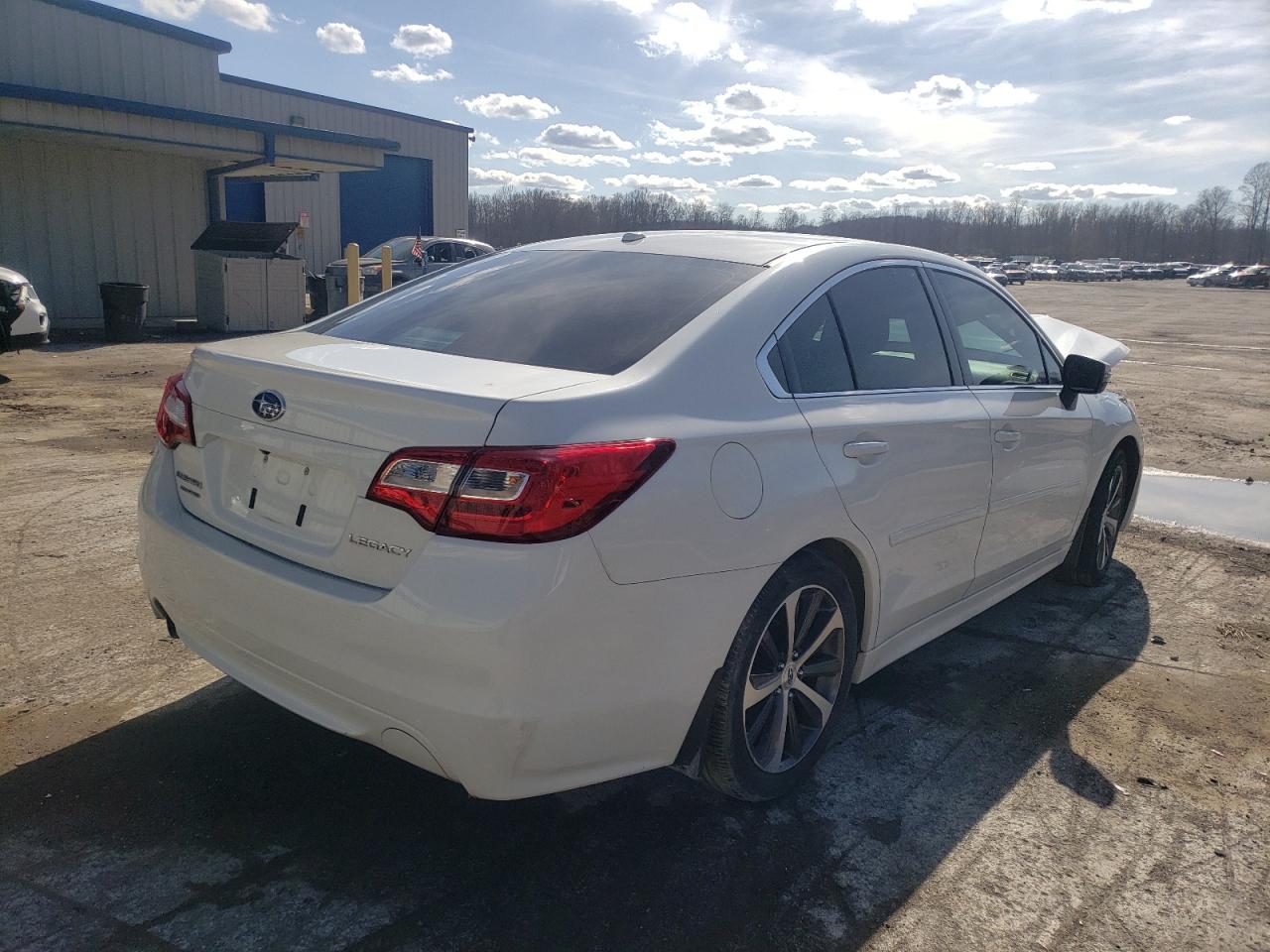 Photo 4 from auction – 2015 SUBARU LEGACY 2.5 with VIN 4S3BNBL69F3012564