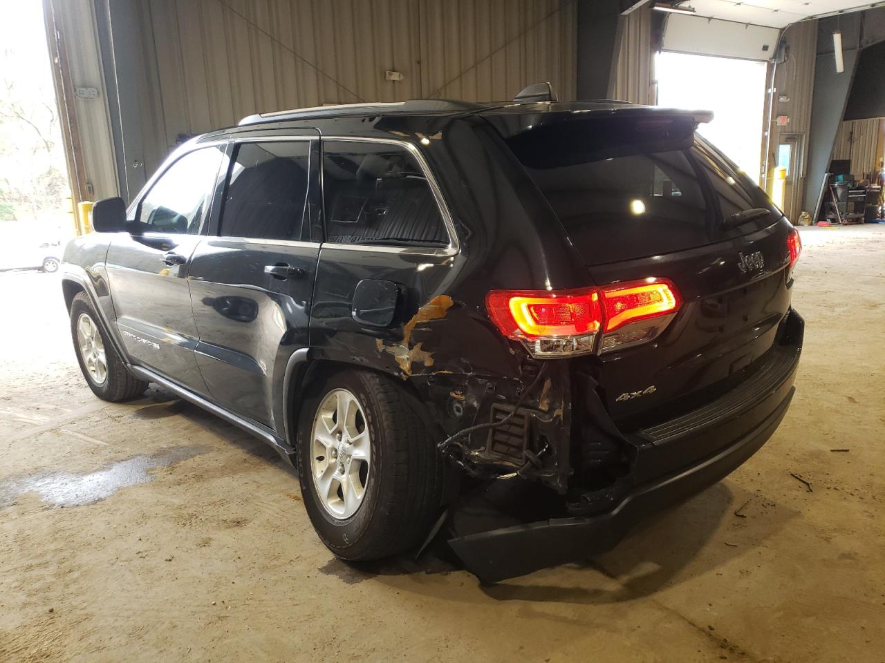 Photo 3 from auction – 2015 JEEP GRAND CHER with VIN 1C4RJFAG3FC649737