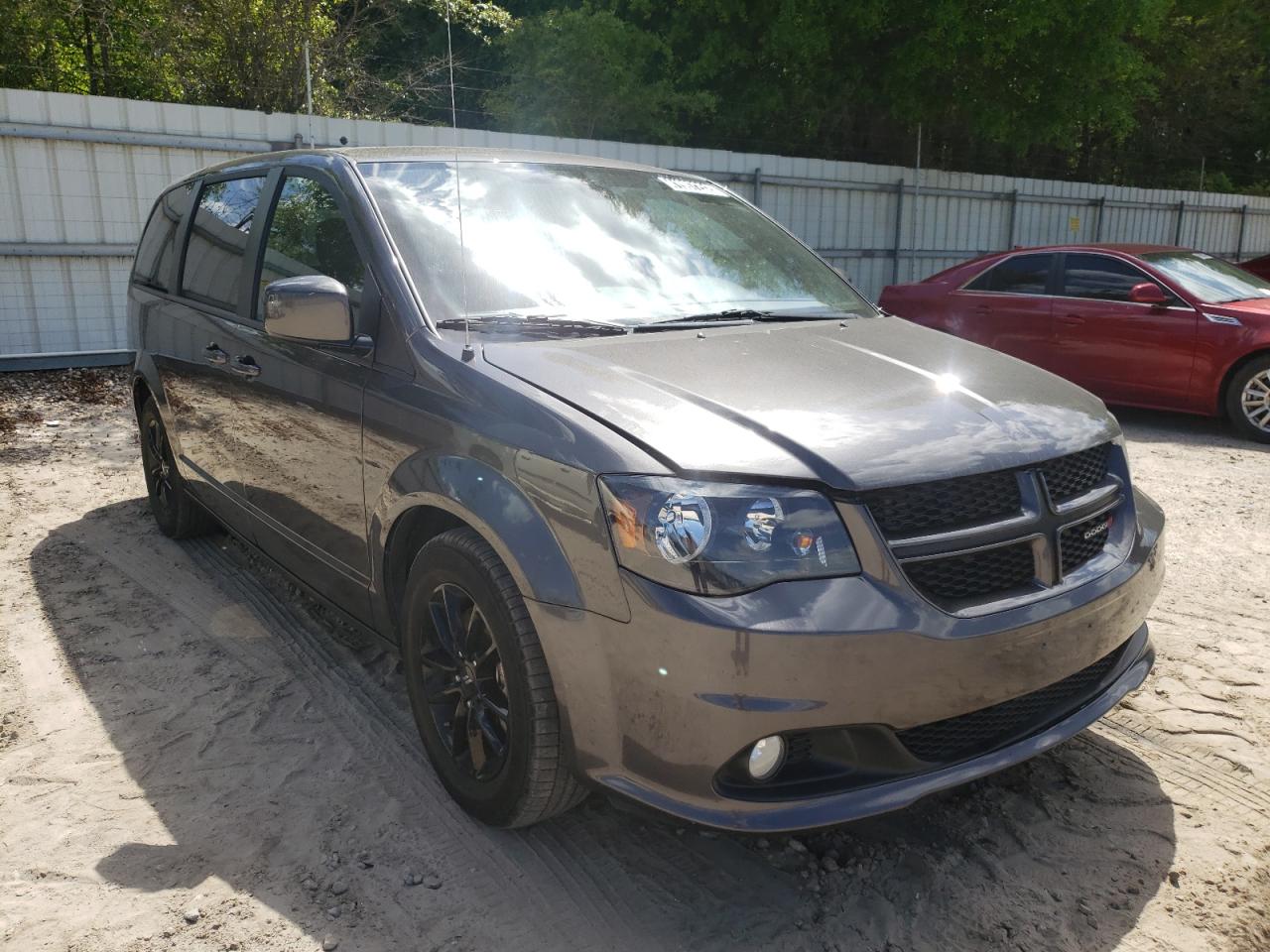 DODGE GRAND CARA 2019 with VIN 2C4RDGEG8KR764326 - Photo from auction