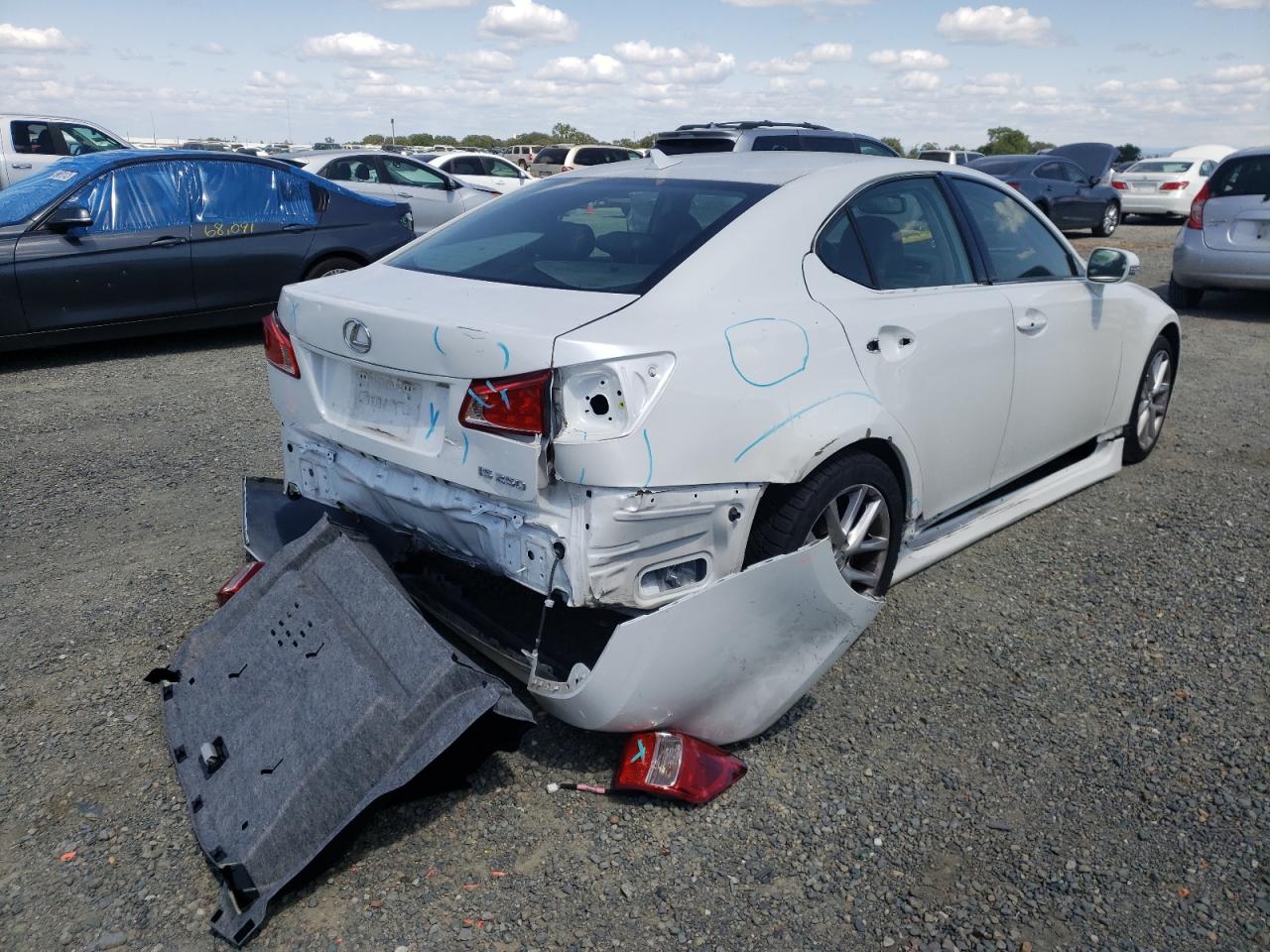 Photo 4 from auction – 2011 LEXUS UK with VIN JTHBF5C23B5133339