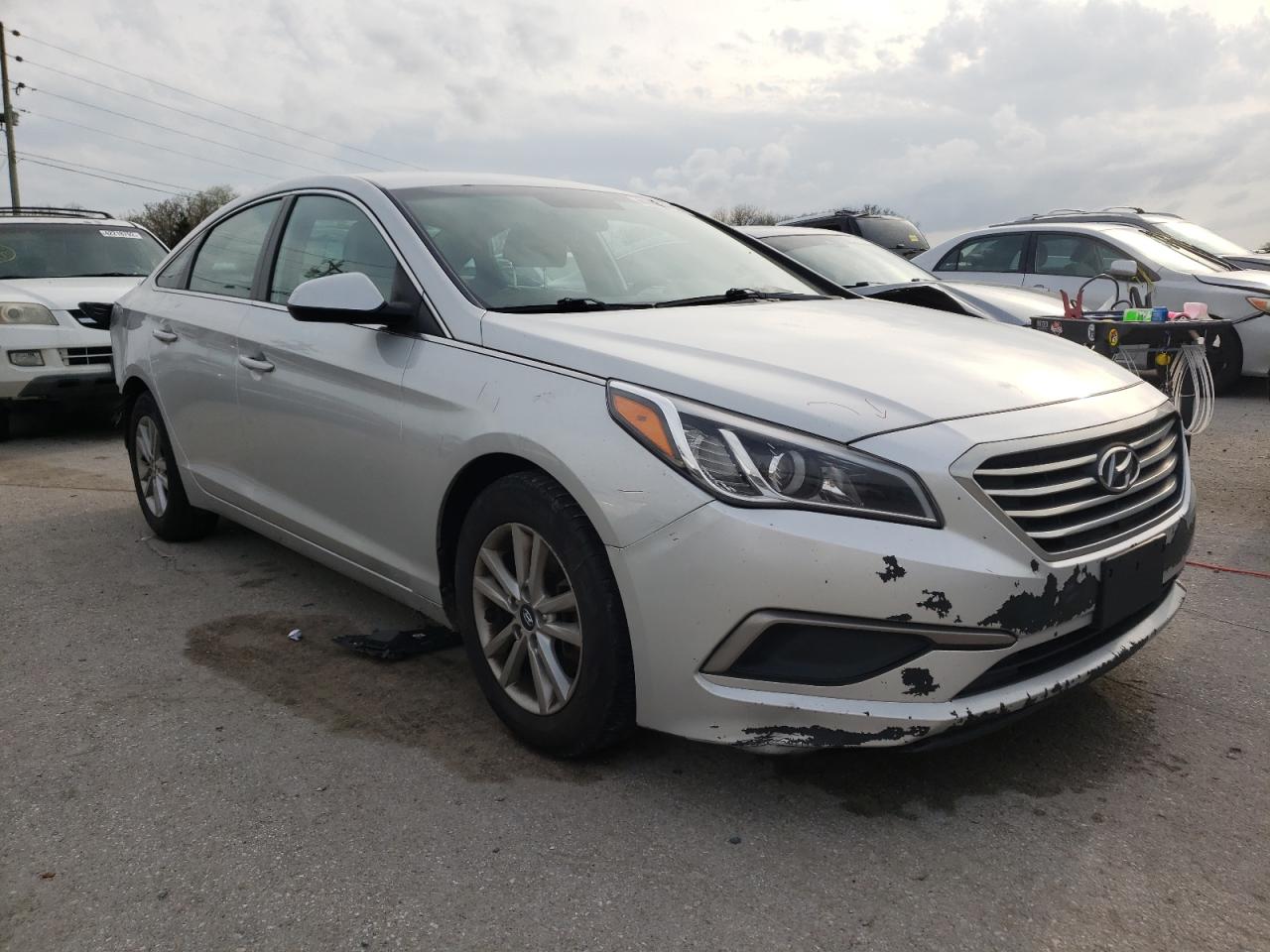 HYUNDAI SONATA SE 2016 with VIN 5NPE24AF8GH392605 - Photo from auction