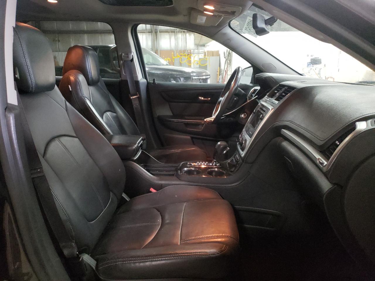 Photo 5 from auction – 2014 GMC ACADIA SLT with VIN 1GKKVRKDXEJ333455