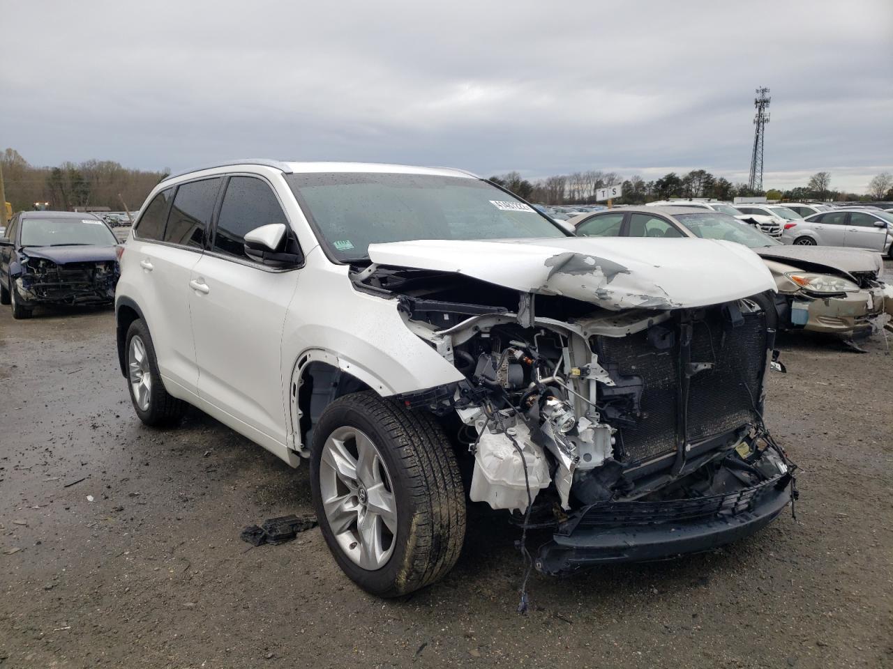 TOYOTA HIGHLANDER 2016 with VIN 5TDDKRFH8GS309610 - Photo from auction
