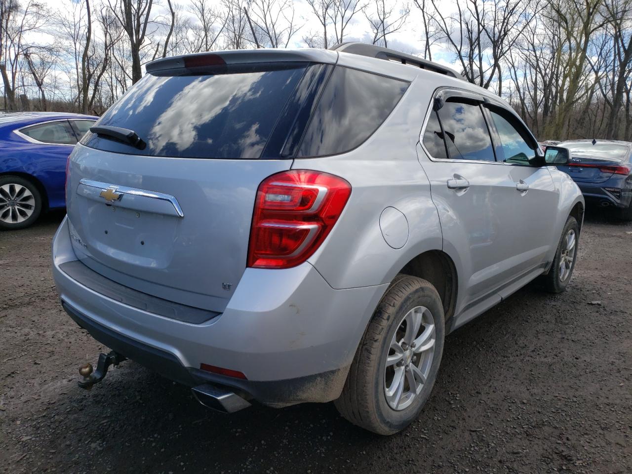 Photo 4 from auction – 2017 CHEVROLET EQUINOX LT with VIN 2GNFLFE32H6266346