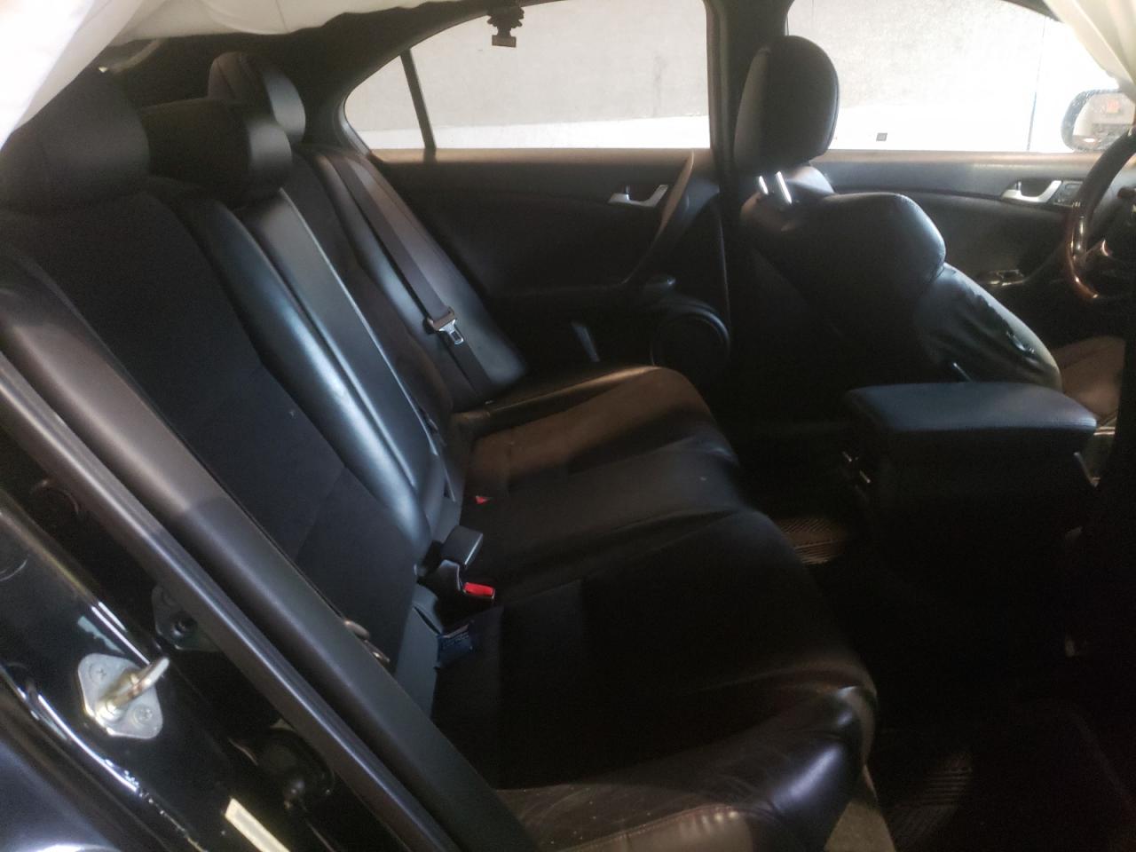 Photo 6 from auction – 2013 ACURA TSX SE with VIN JH4CU2F85DC002565