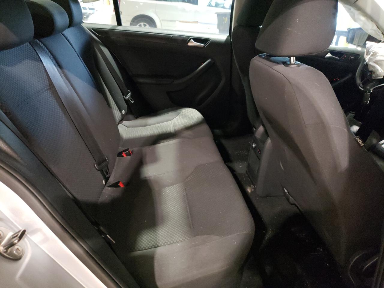 Photo 6 from auction – 2014 VOLKSWAGEN JETTA BASE with VIN 3VW2K7AJ9EM214778