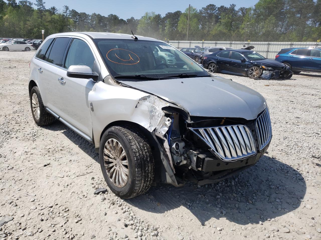 LINCOLN MKX 2012 with VIN 2LMDJ6JK9CBL13102 - Photo from auction