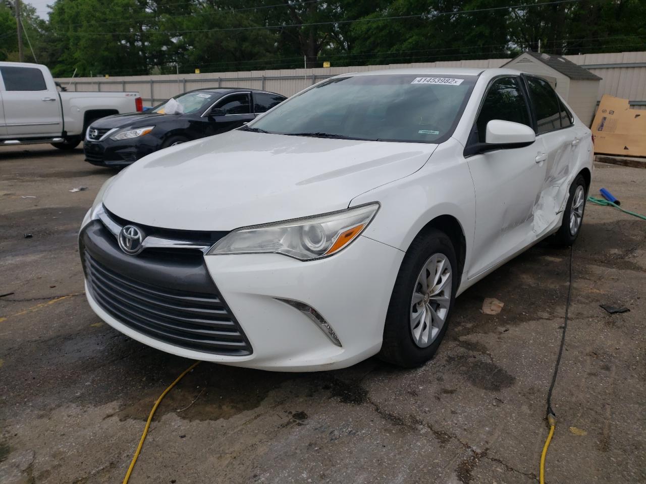 Photo 2 from auction – 2016 TOYOTA CAMRY LE with VIN 4T4BF1FK7GR552542