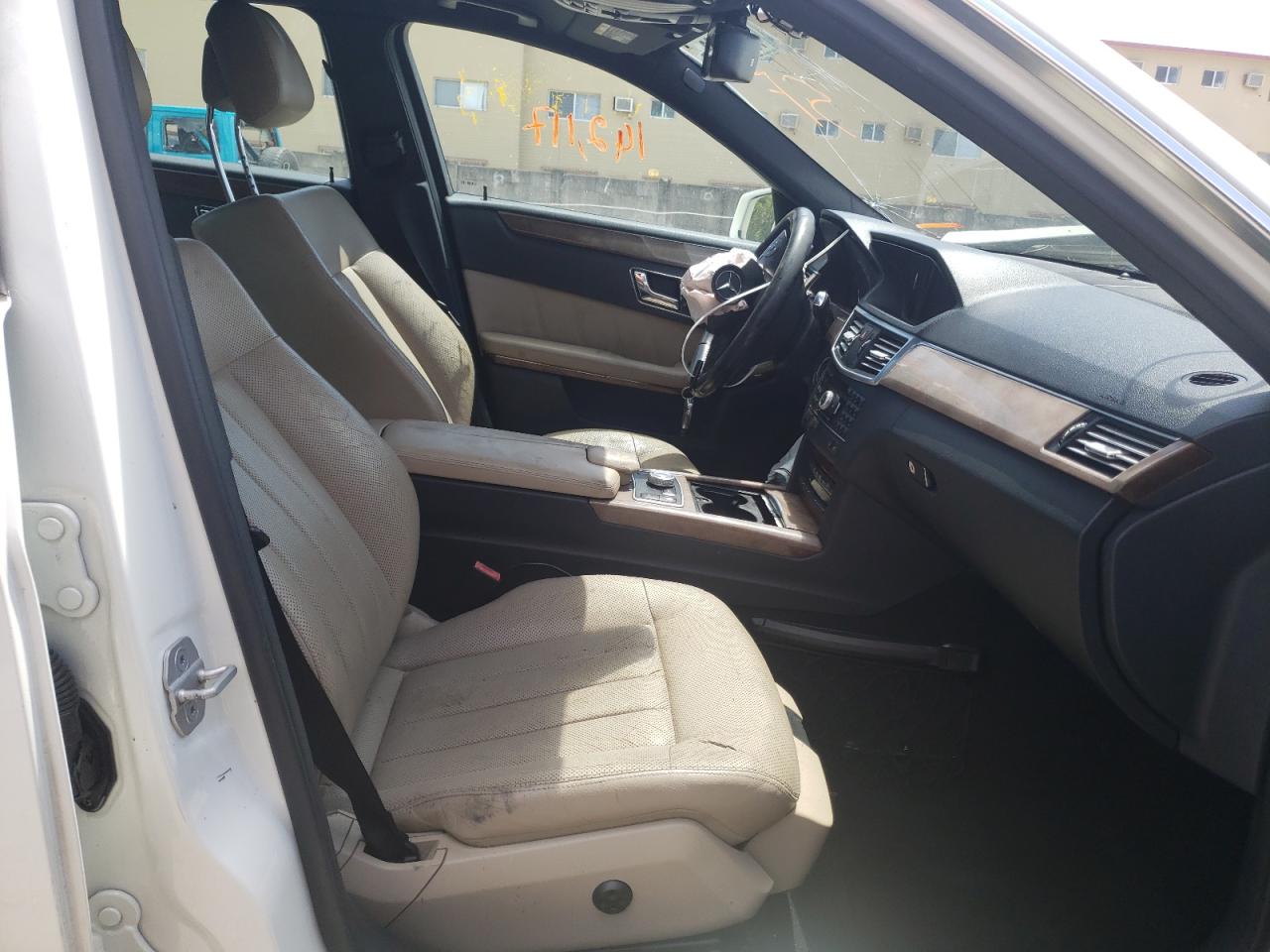 صورة رقم 5 من المزاد - 2011 MERCEDES-BENZ E 550 مع VIN WDDHF7CB3BA287523