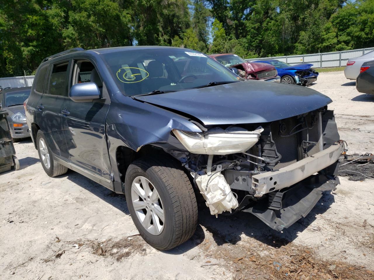 TOYOTA HIGHLANDER 2011 with VIN 5TDZK3EH2BS037200 - Photo from auction