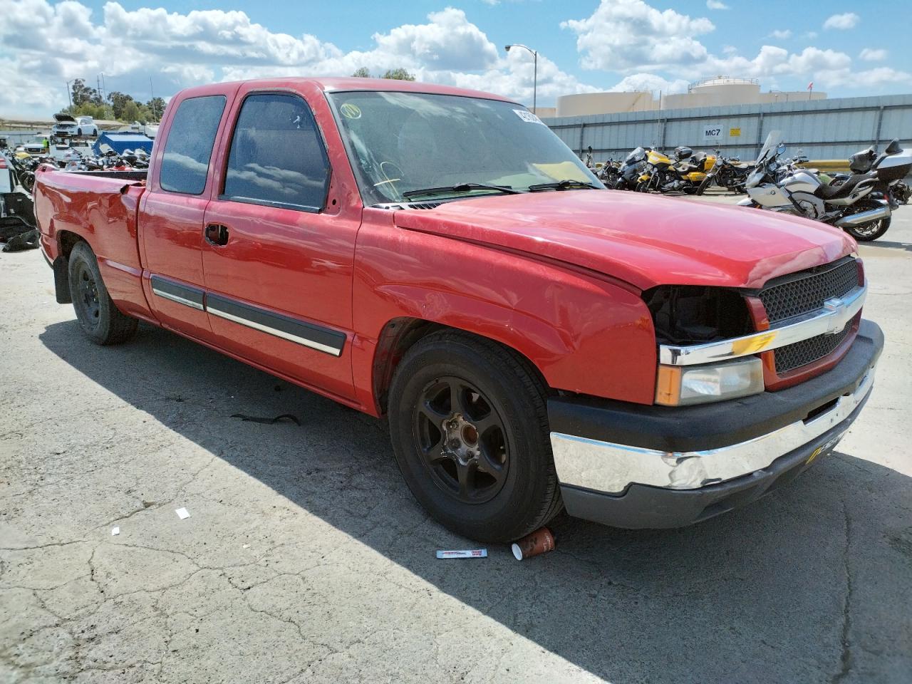 CHEVROLET SILVERADO 2004 with VIN 2GCEC19V141246129 - Photo from auction