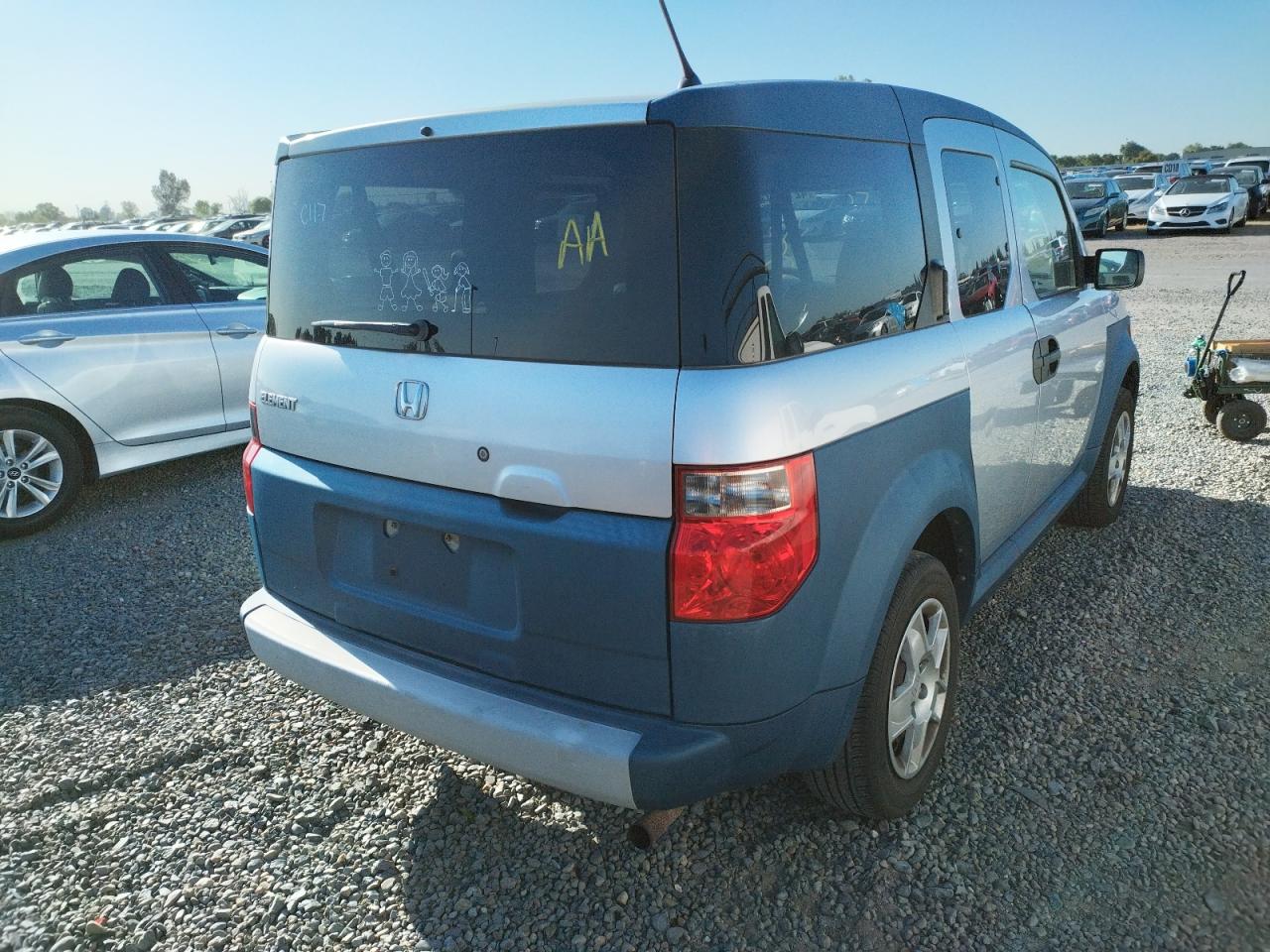 Photo 4 from auction – 2006 HONDA ELEMENT LX with VIN 5J6YH18306L002266