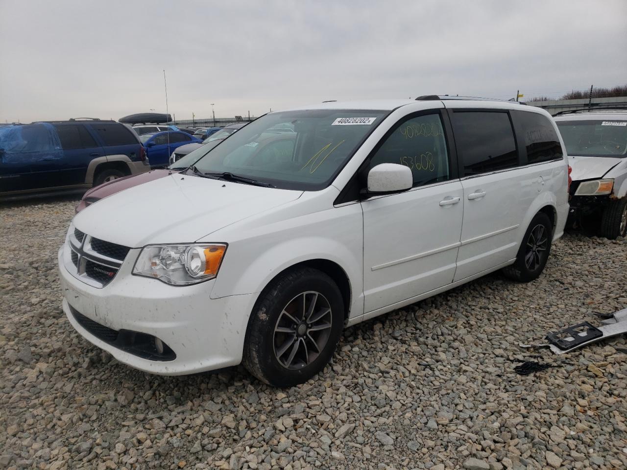 Photo 2 from auction – 2016 DODGE GRAND CARA with VIN 2C4RDGCG5GR319536