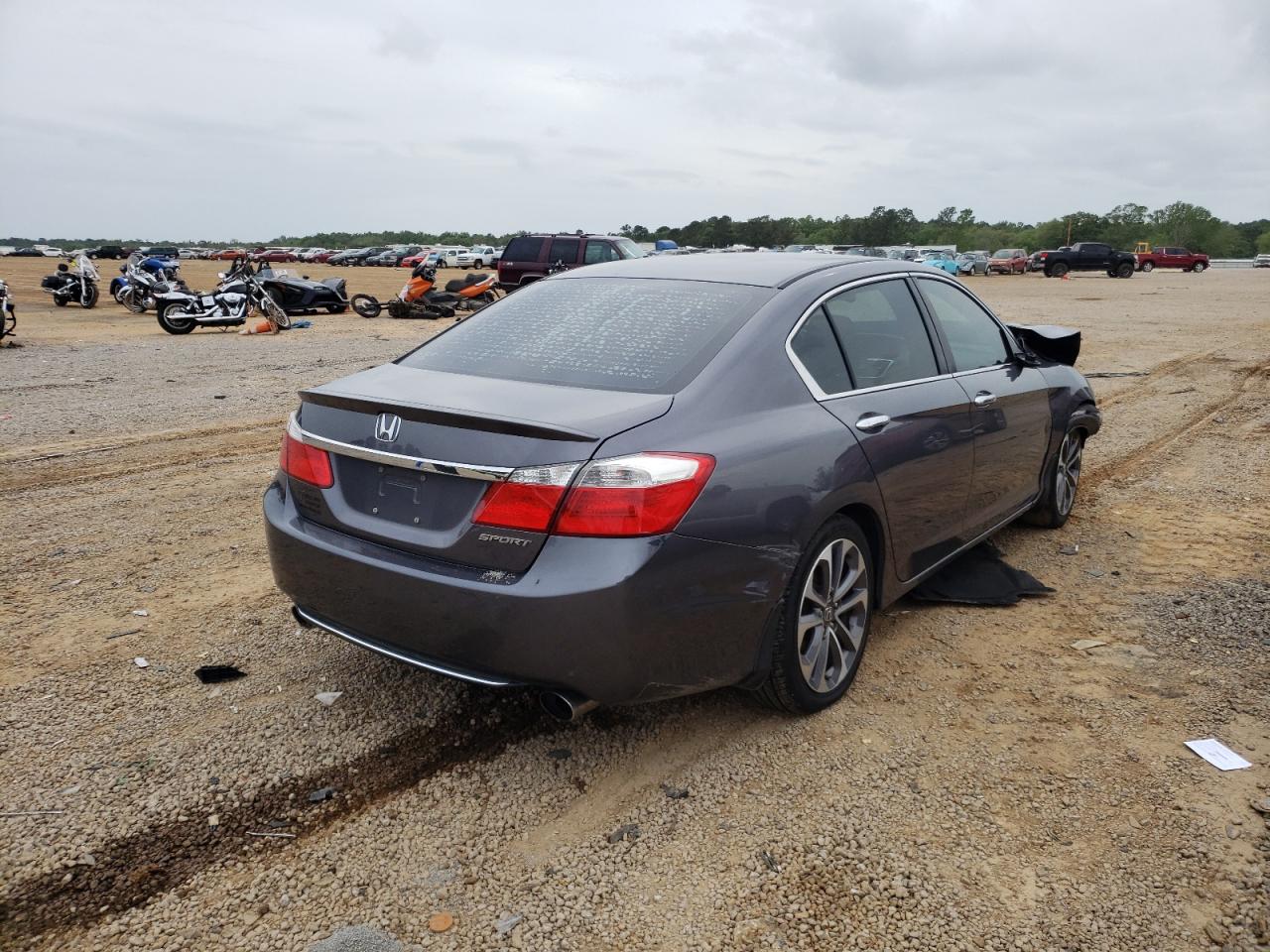 Photo 4 from auction – 2015 HONDA ACCORD SPO with VIN 1HGCR2F55FA212219