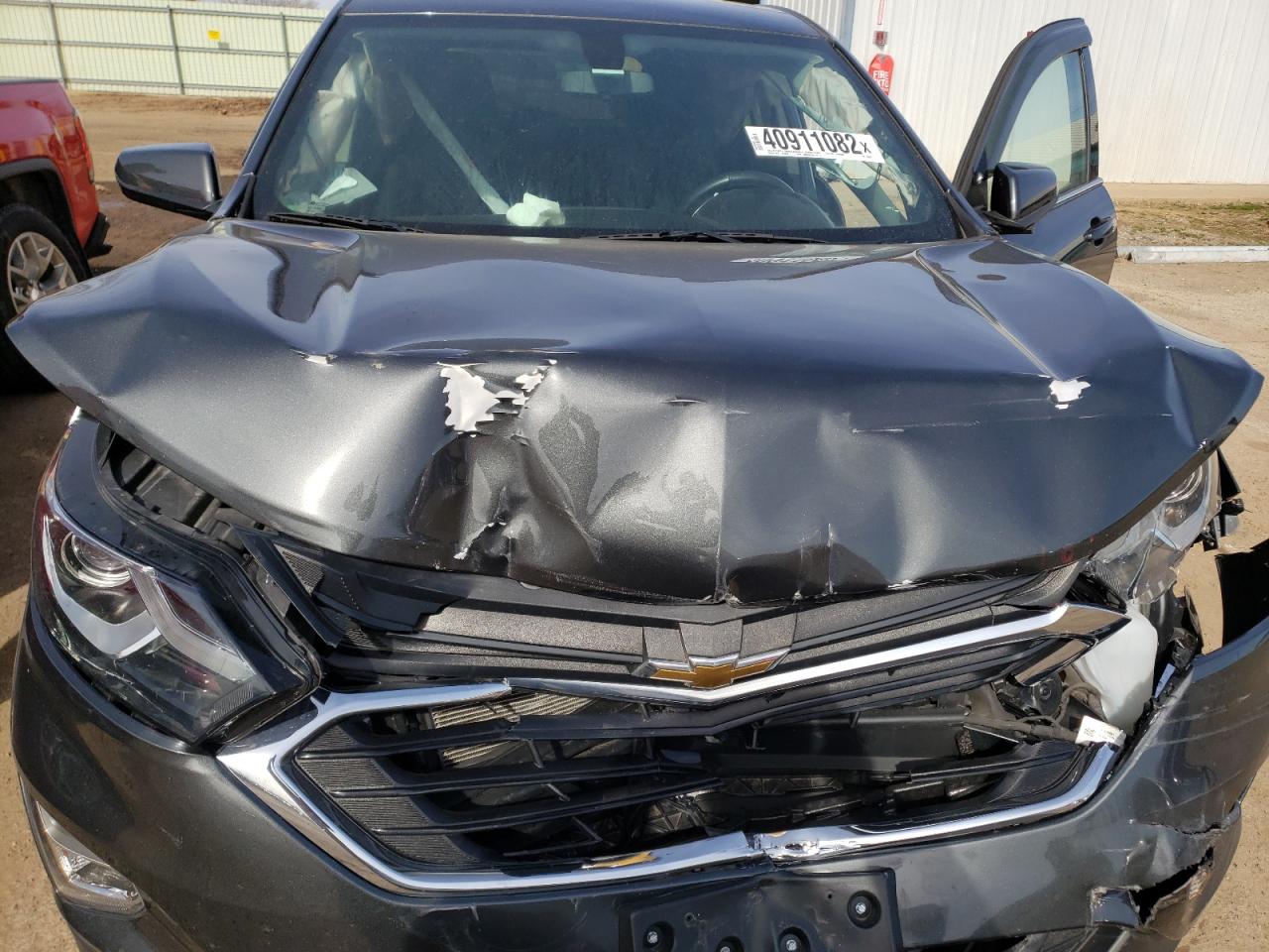 Photo 7 from auction – 2019 CHEVROLET EQUINOX LT with VIN 3GNAXKEVXKL209324
