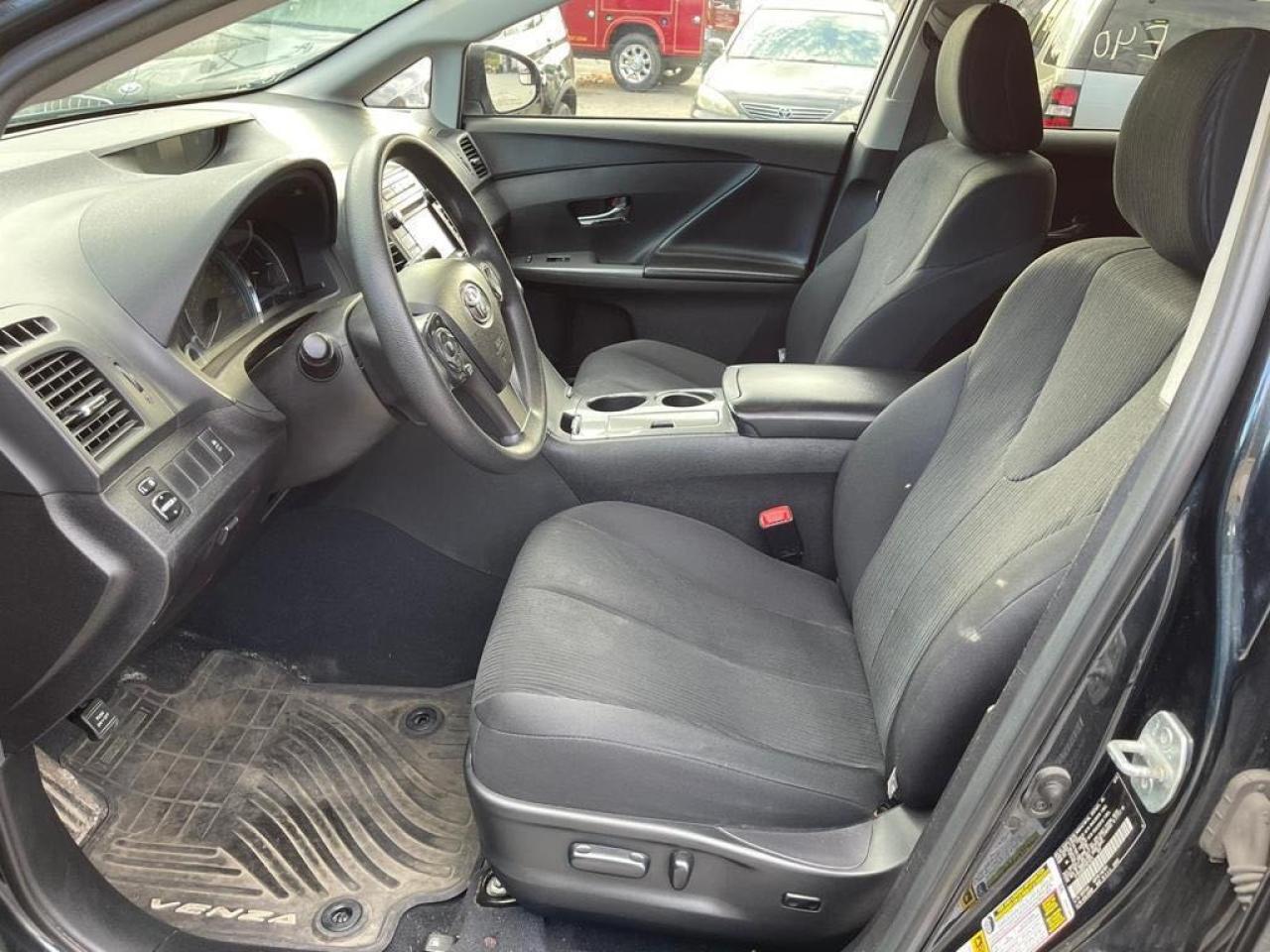 Photo 5 from auction – 2015 TOYOTA VENZA LE with VIN 4T3BA3BB5FU074072