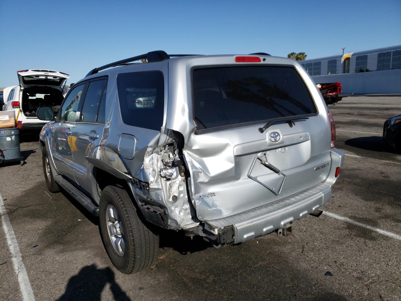 Photo 3 from auction – 2004 TOYOTA 4RUNNER SR with VIN JTEZU14R640025948