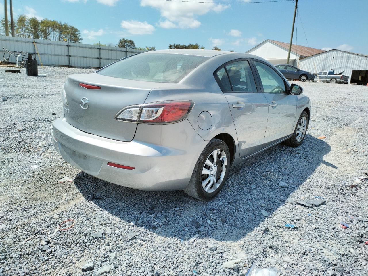 Photo 4 from auction – 2012 MAZDA 3 I with VIN JM1BL1UFXC1519561