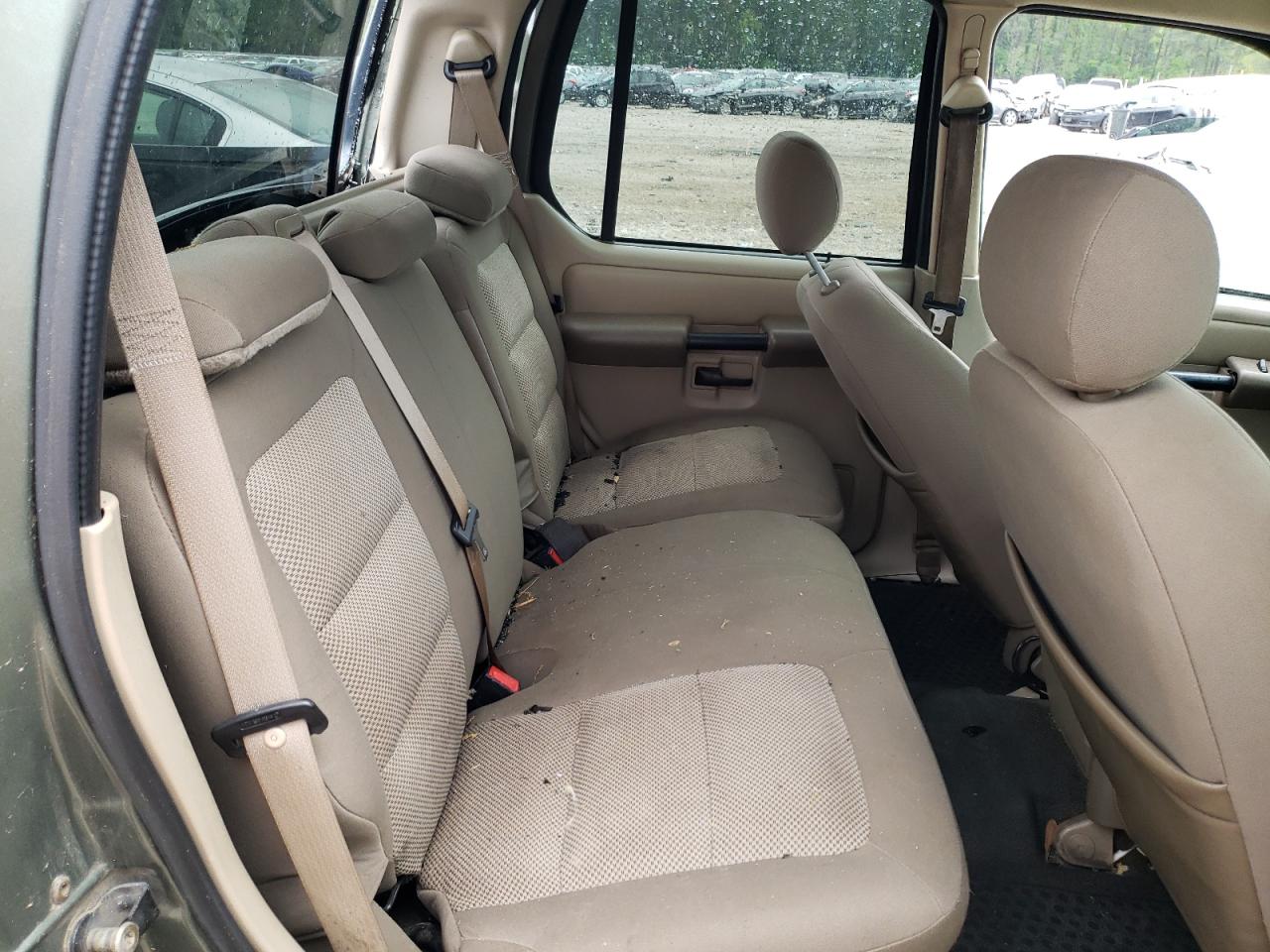 Photo 6 from auction – 2004 FORD EXPLORER S with VIN 1FMZU67K84UC40073