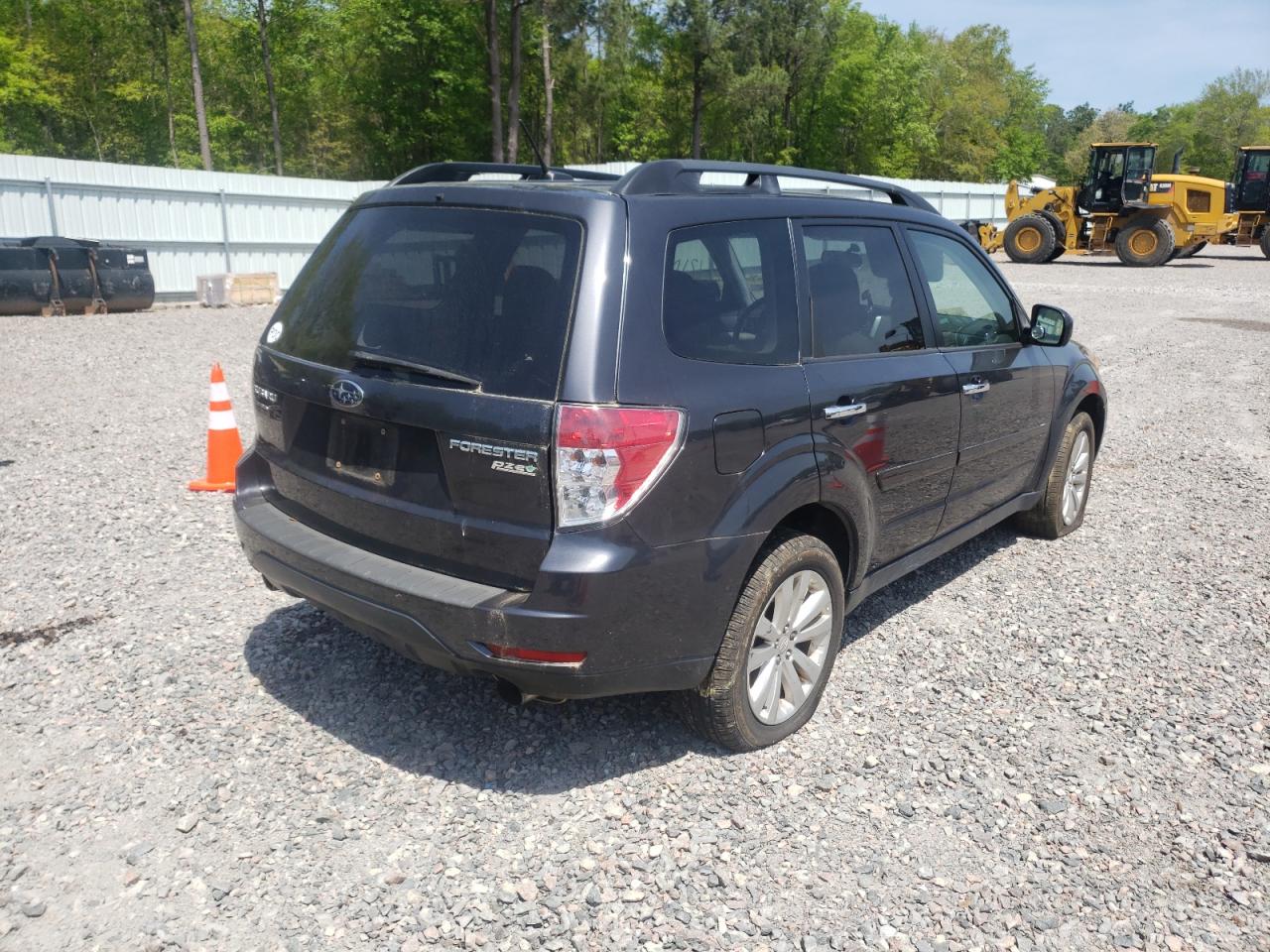 Photo 4 from auction – 2012 SUBARU FORESTER L with VIN JF2SHAECXCH405378