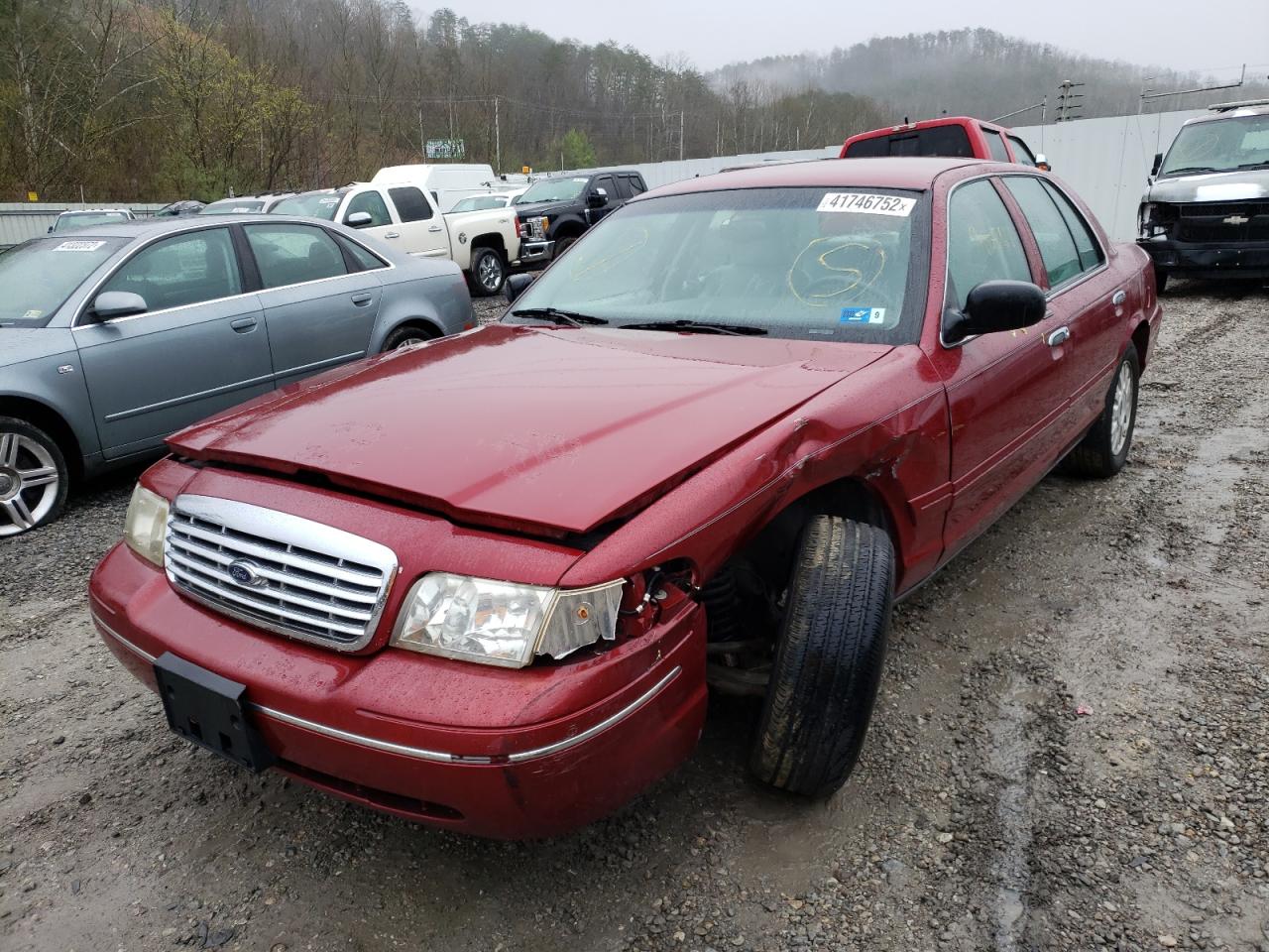 Photo 2 from auction – 2003 FORD CROWN VICT with VIN 2FAFP74W63X185759