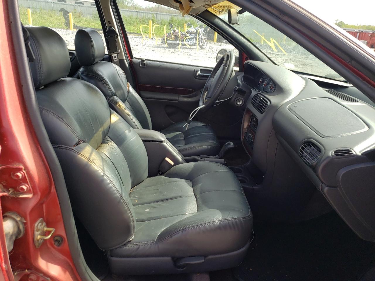 Photo 5 from auction – 2000 CHRYSLER CIRRUS LXI with VIN 1C3EJ56H9YN201895