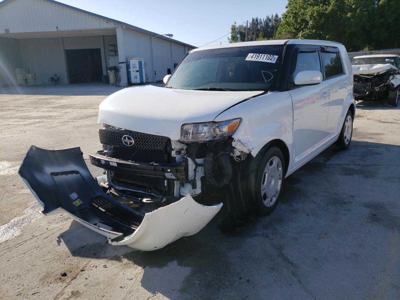 Photo 2 from auction – 2008 SCION XB with VIN JTLKE50E681017009