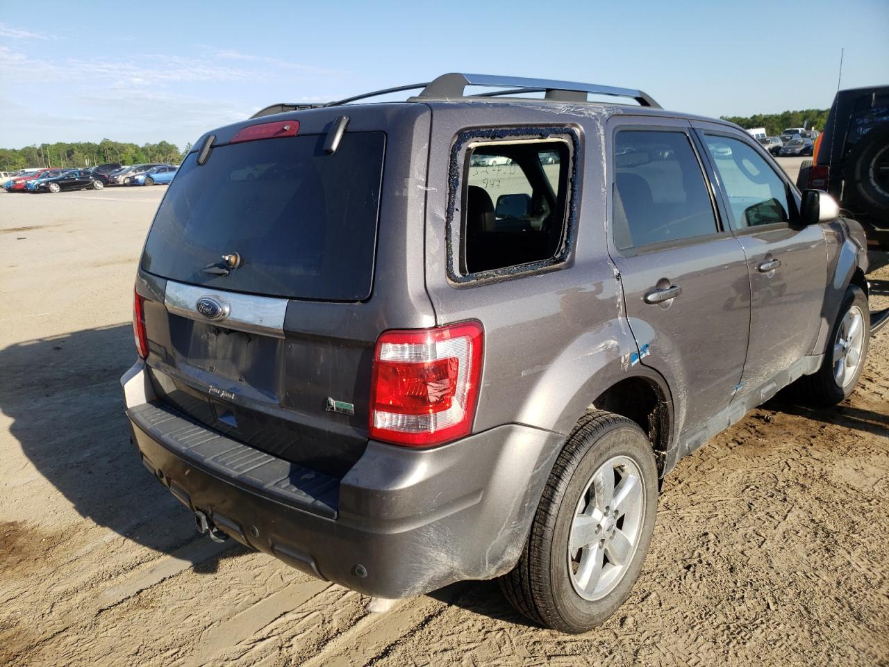 Photo 4 from auction – 2012 FORD ESCAPE LIM with VIN 1FMCU9EG0CKC25602