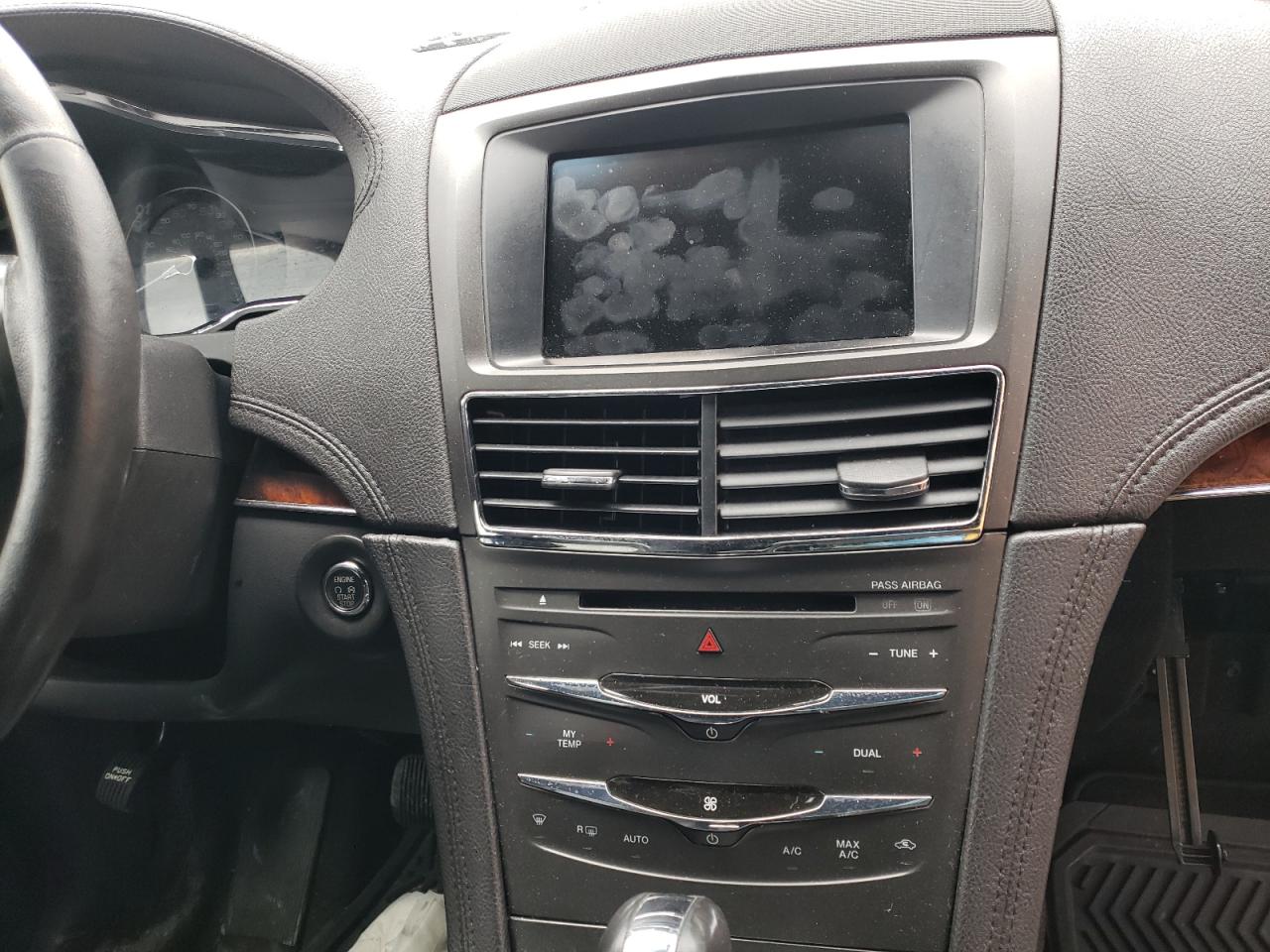 Photo 9 from auction – 2015 LINCOLN MKT with VIN 2LMHJ5NK3FBL00579
